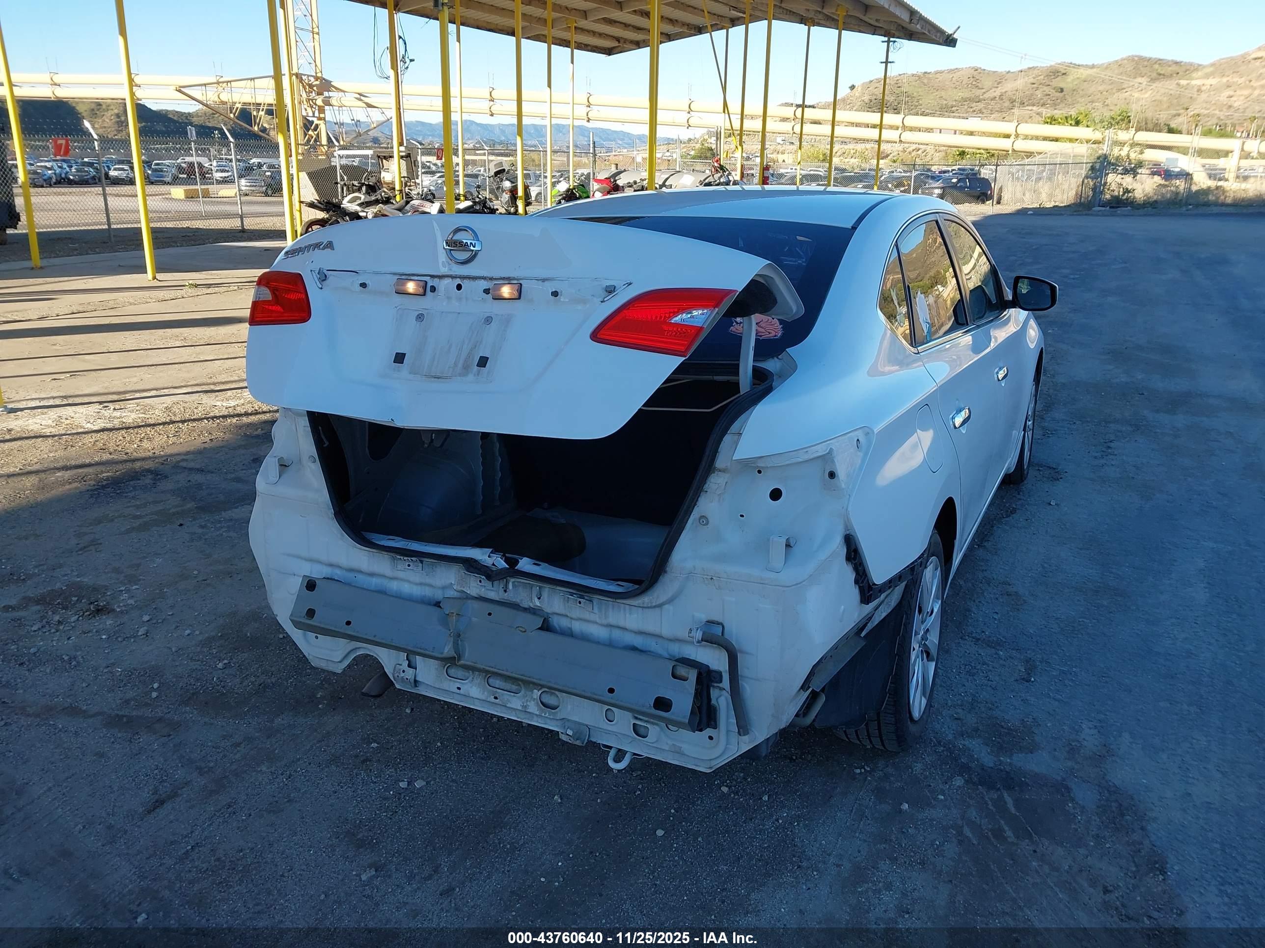 NISSAN SENTRA image 4