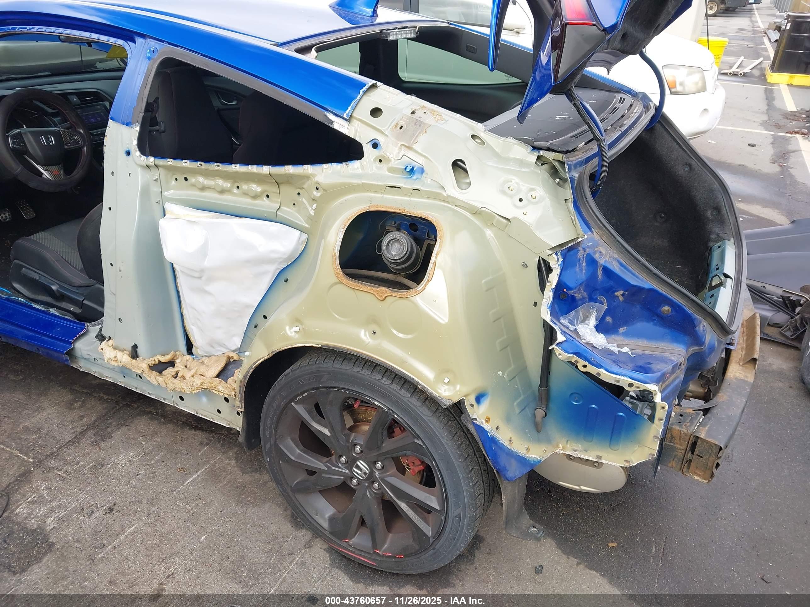 HONDA CIVIC image 6
