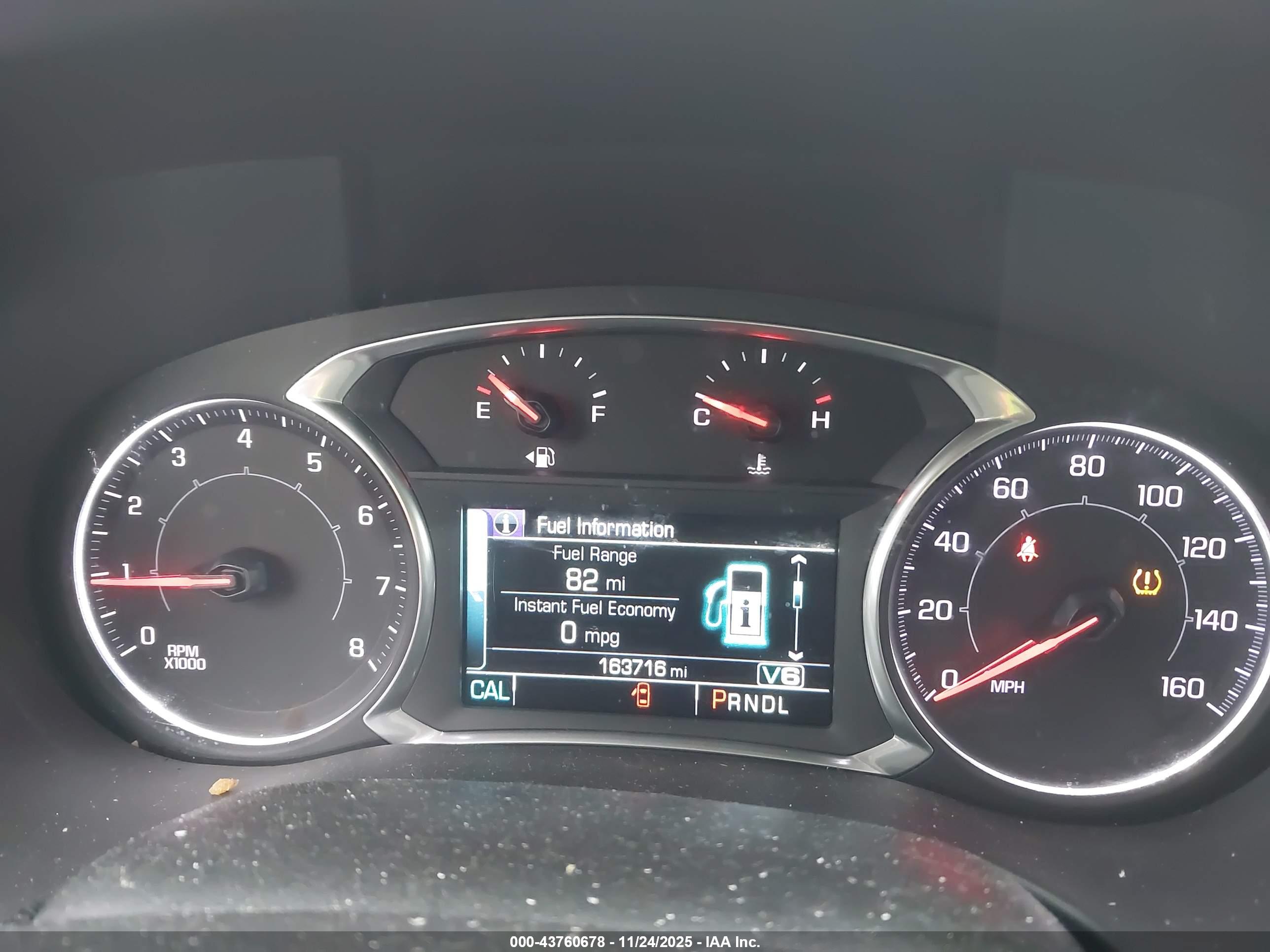 GMC ACADIA image 7