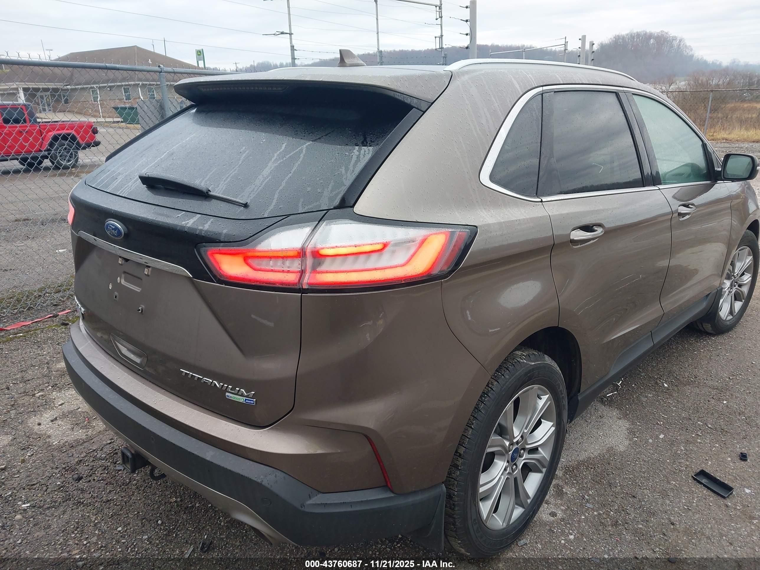 FORD EDGE image 4