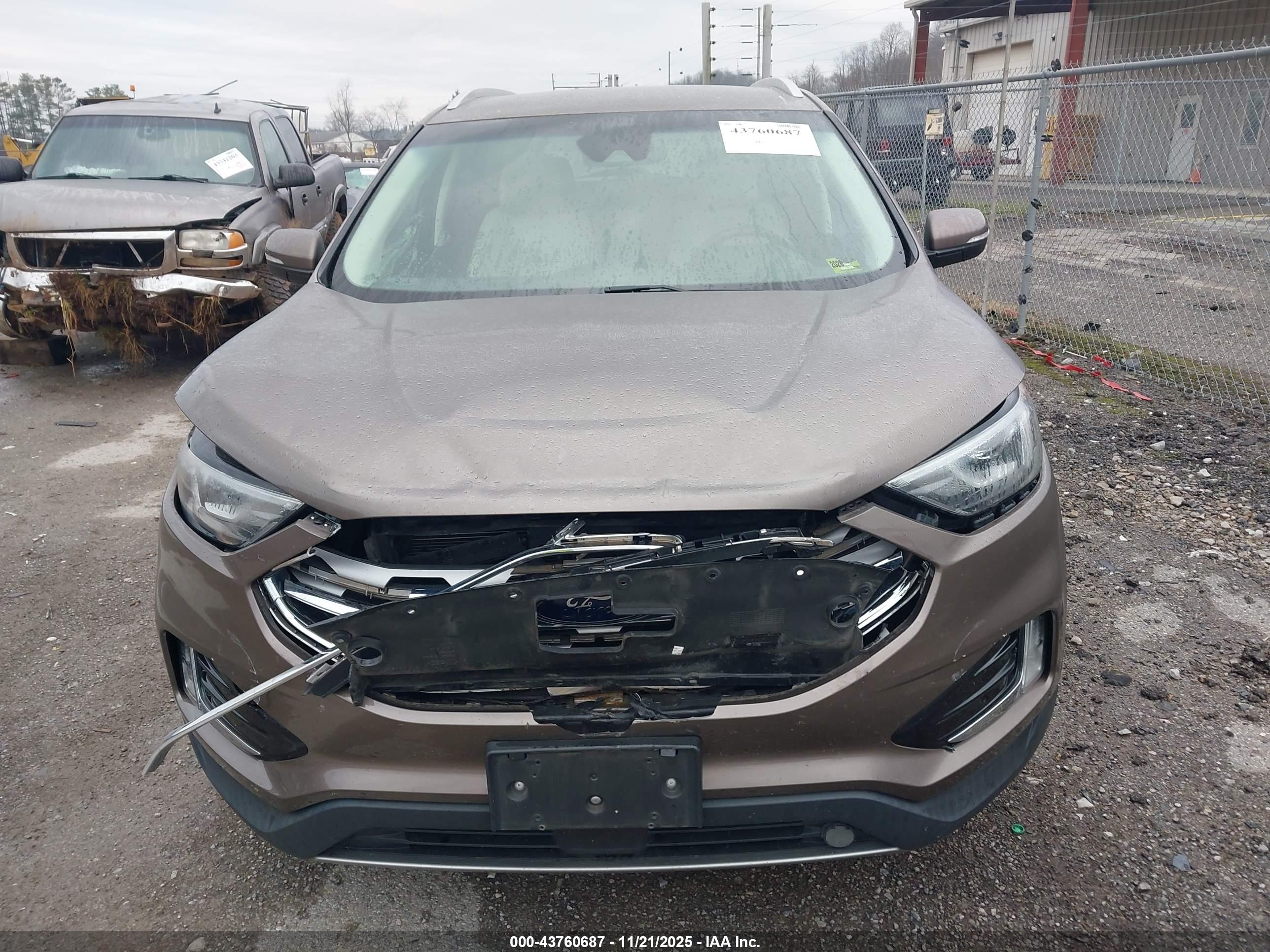 FORD EDGE image 6