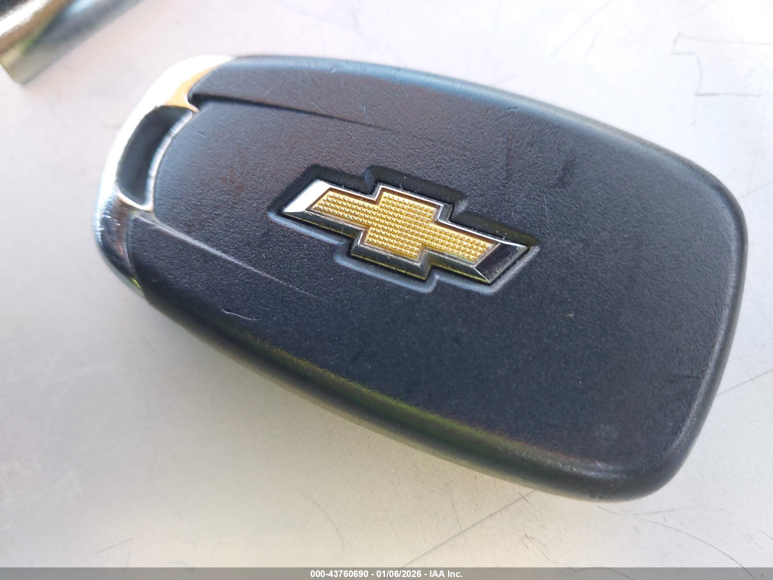 CHEVROLET EQUINOX image 11