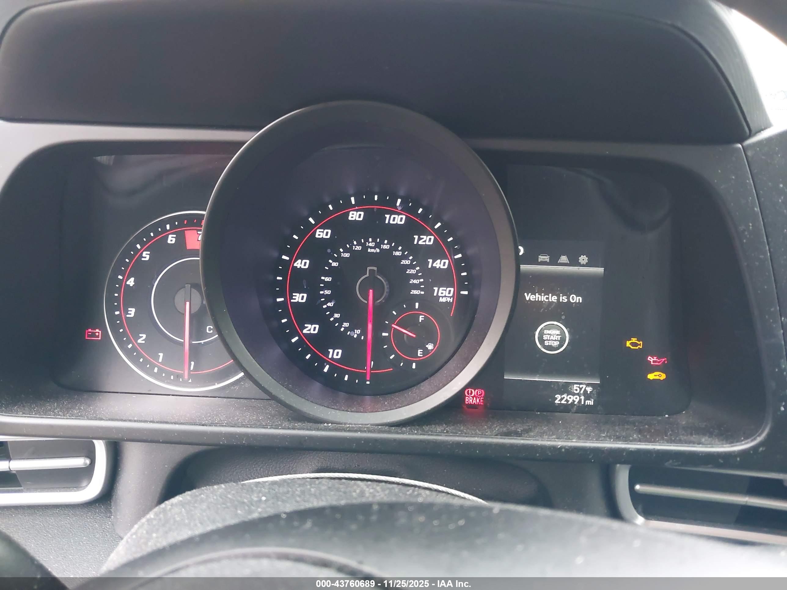 HYUNDAI ELANTRA image 7
