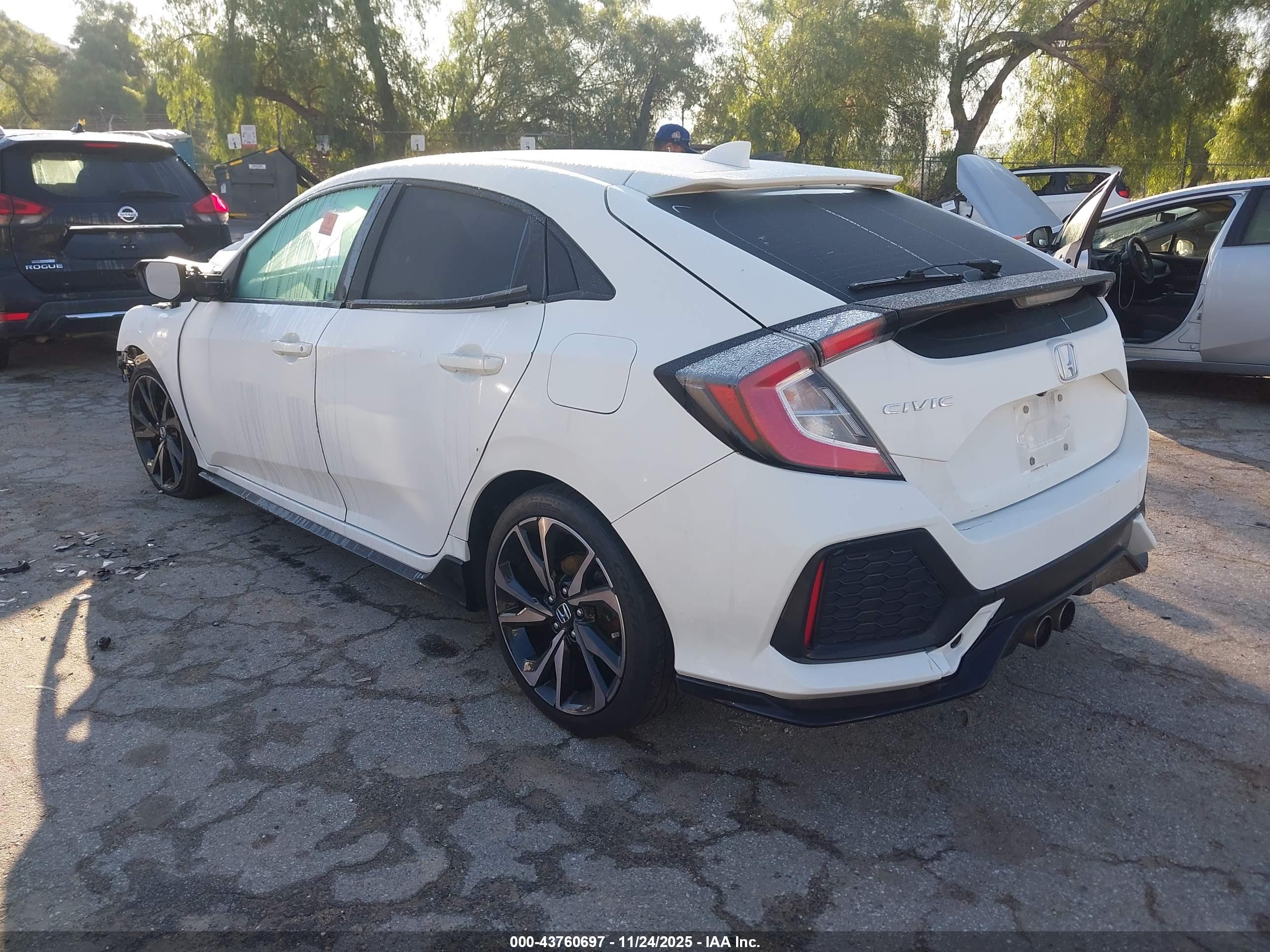 HONDA CIVIC image 3