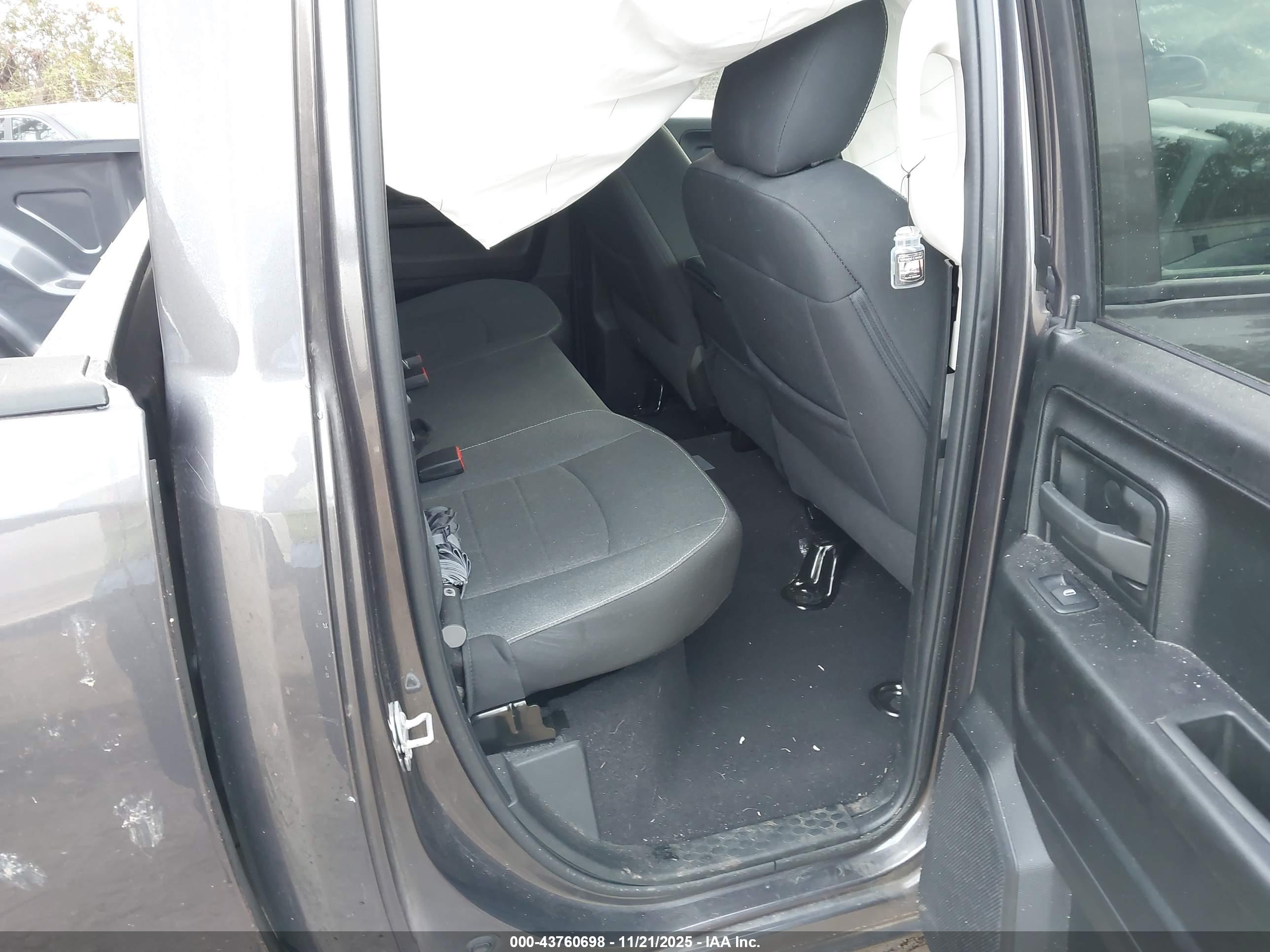 RAM 1500 image 8