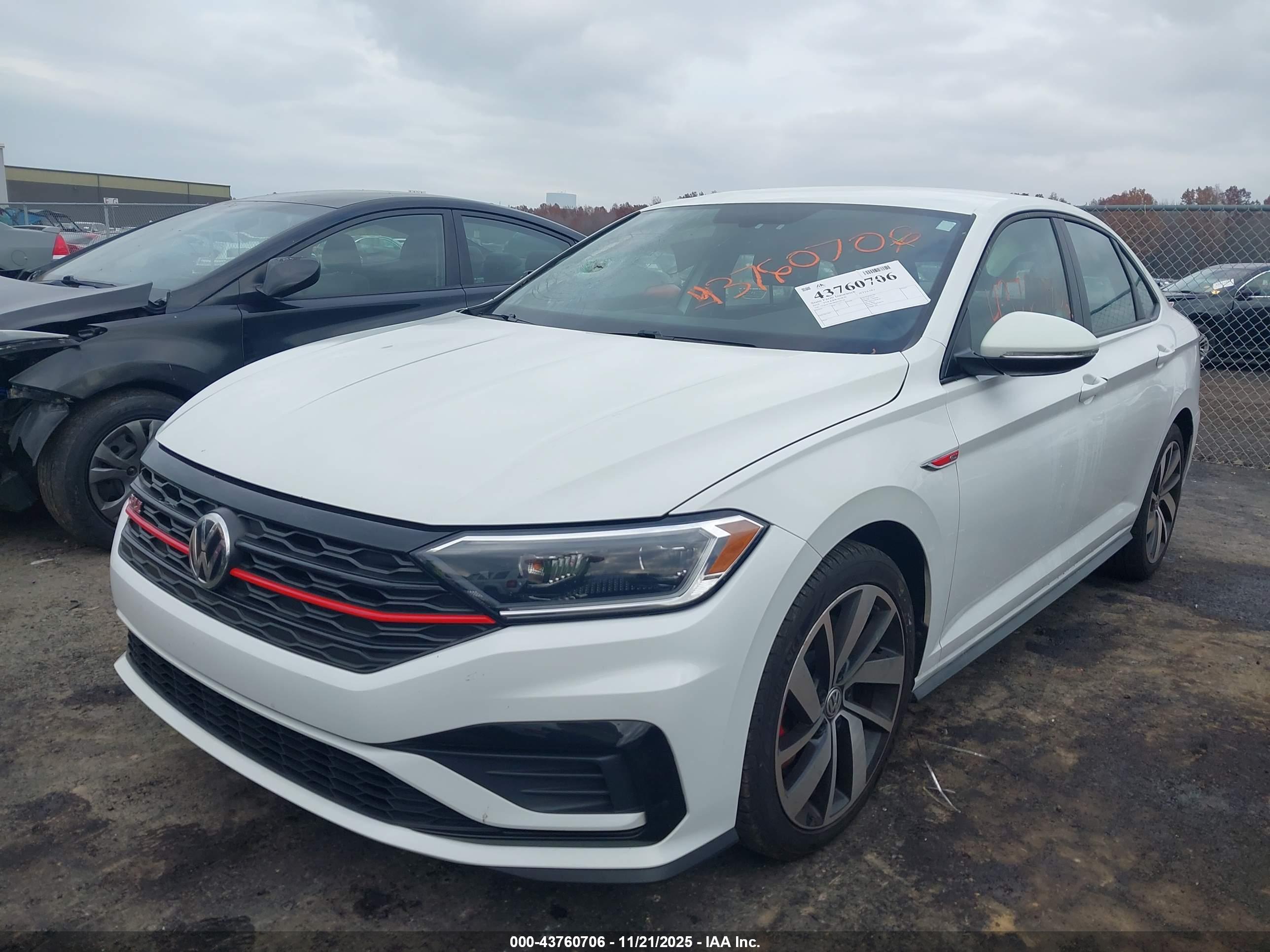 VOLKSWAGEN JETTA image 2