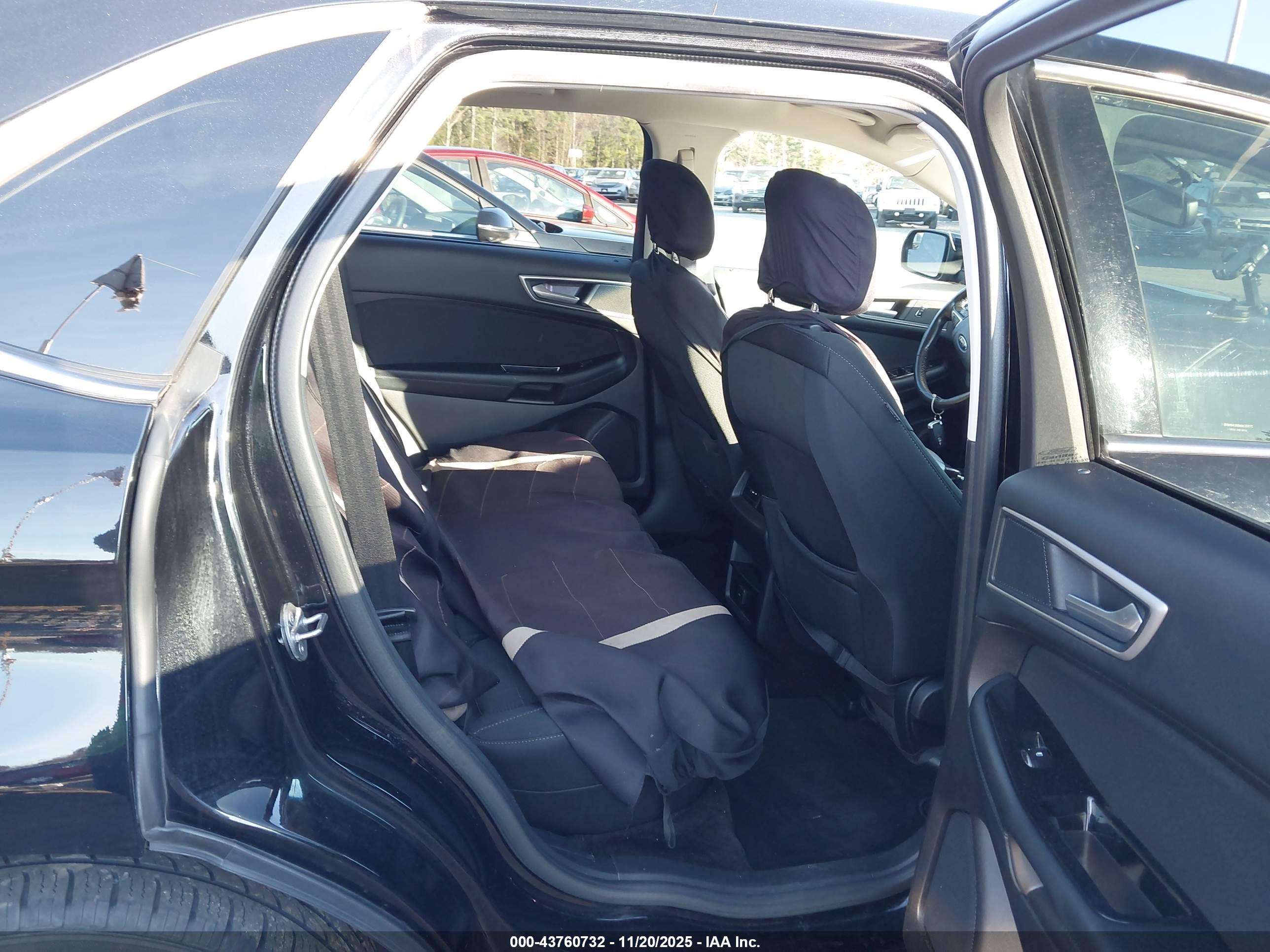FORD EDGE image 8