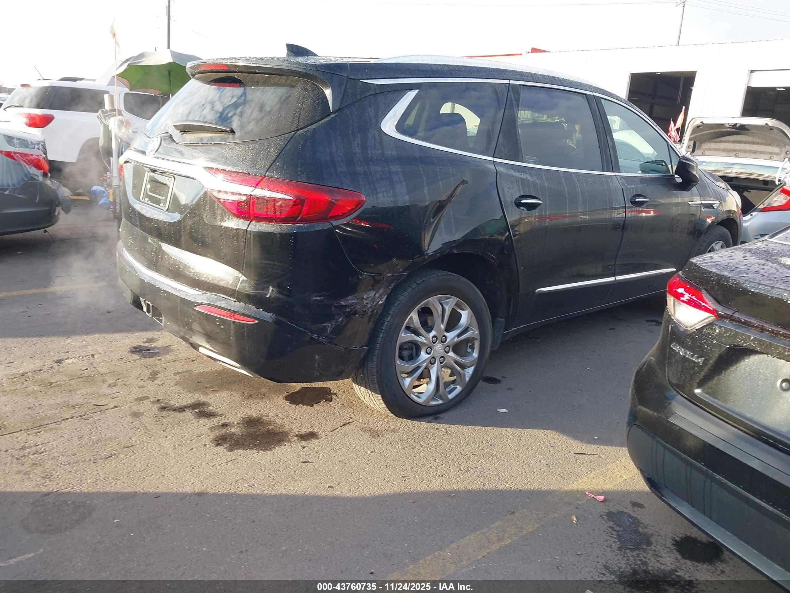 BUICK ENCLAVE image 4