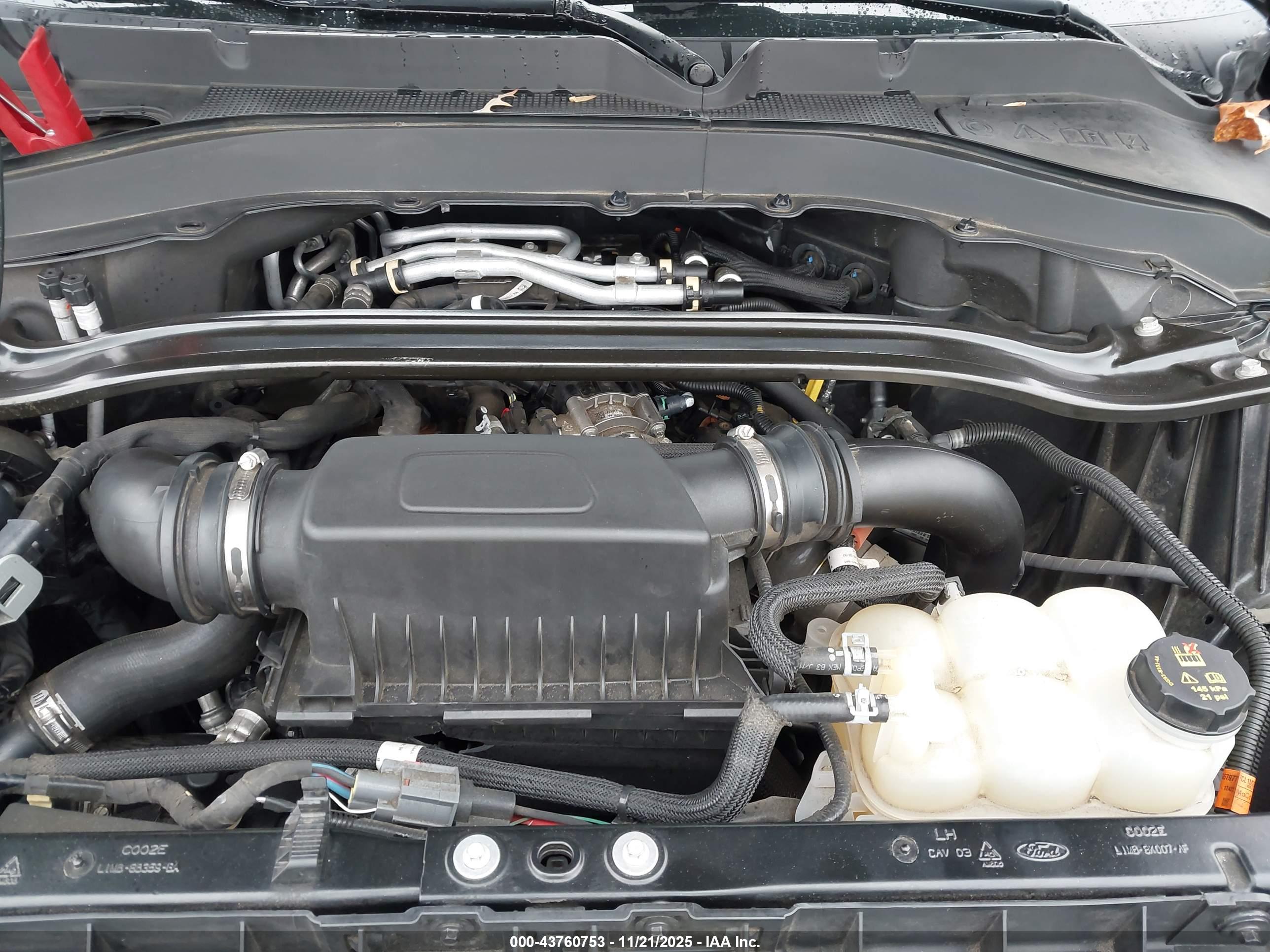 FORD EXPLORER image 10