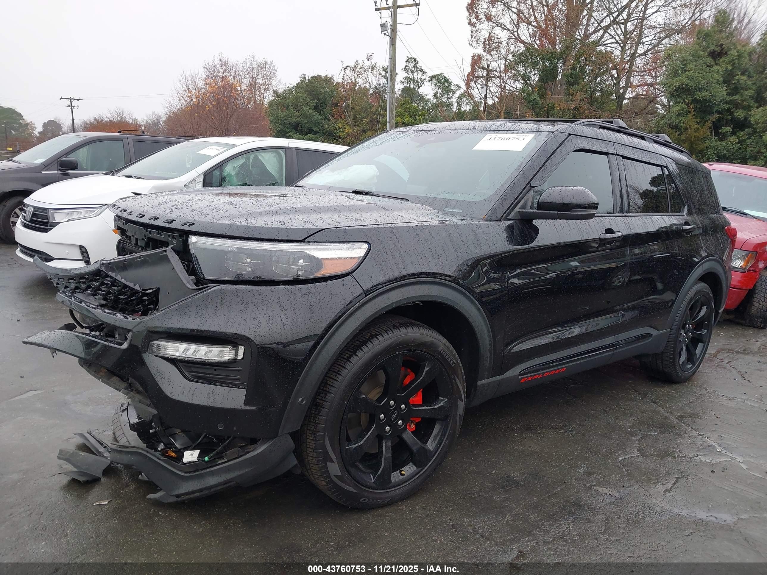 FORD EXPLORER image 2