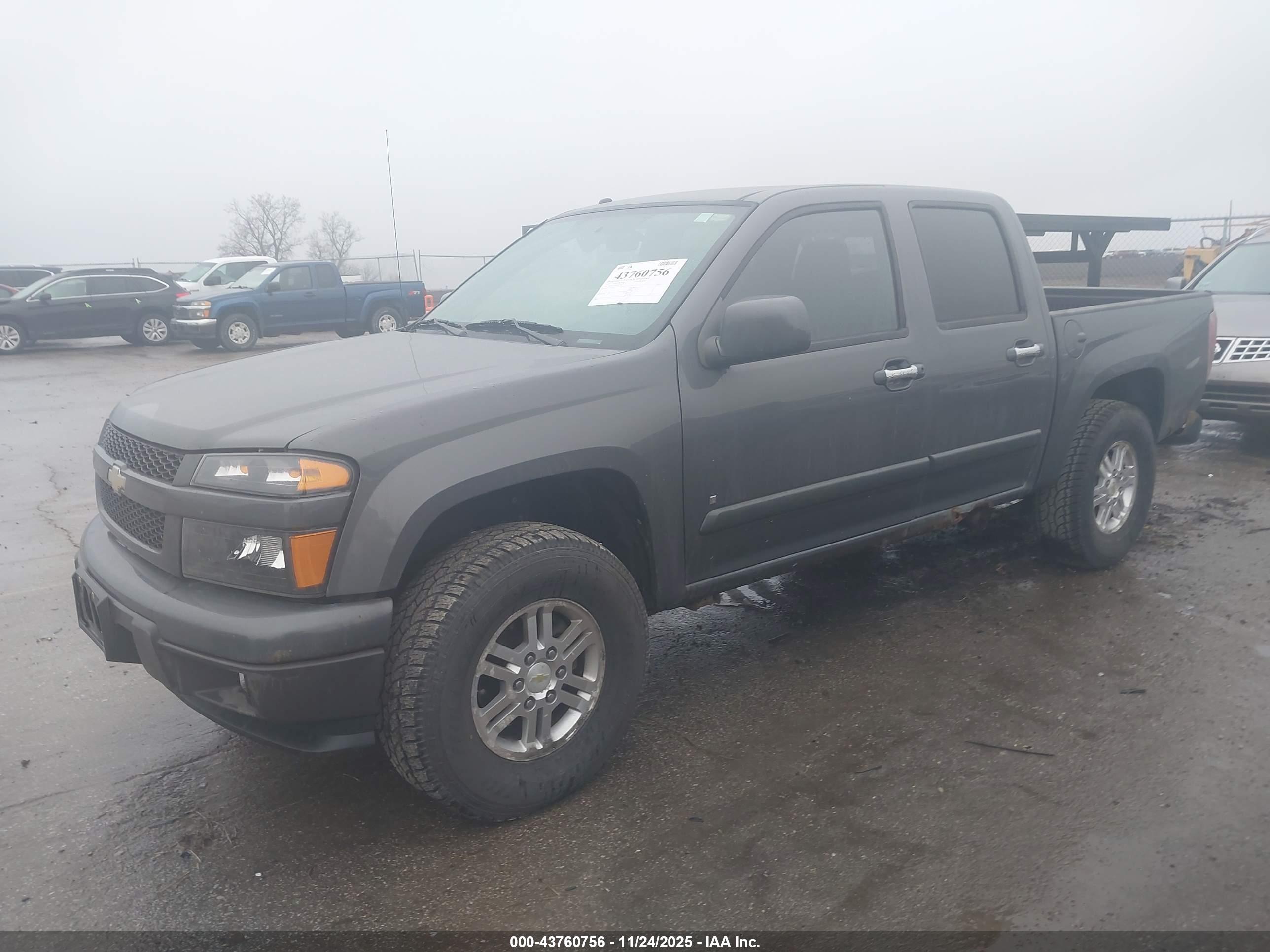 CHEVROLET COLORADO image 2