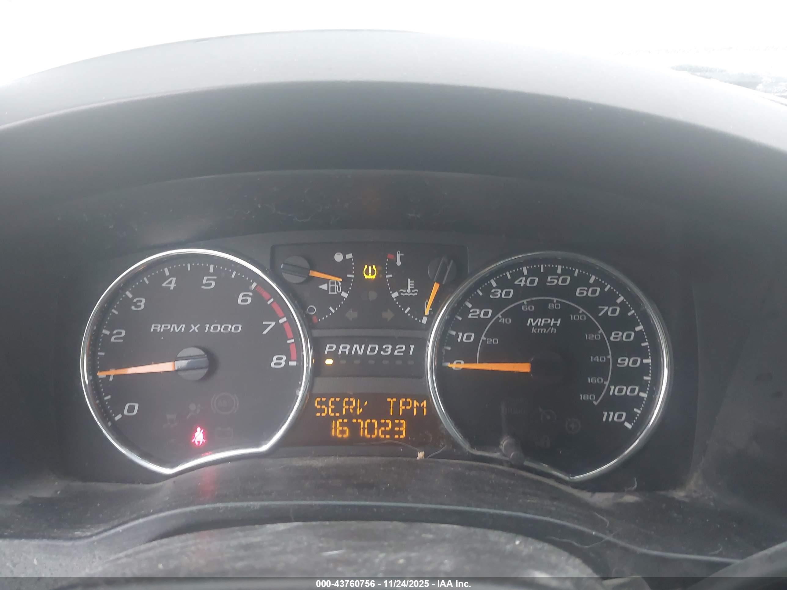 CHEVROLET COLORADO image 7