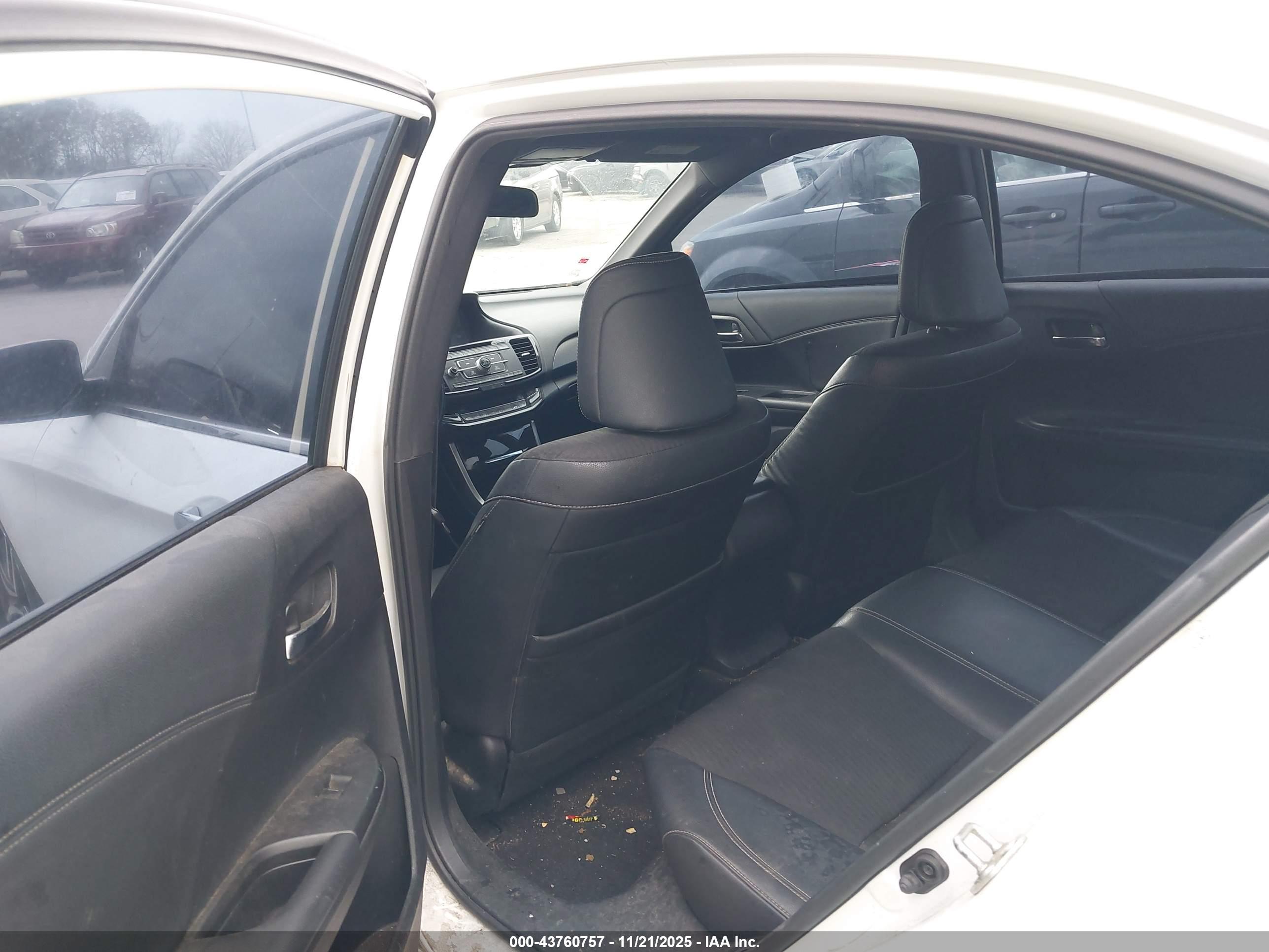HONDA ACCORD image 8