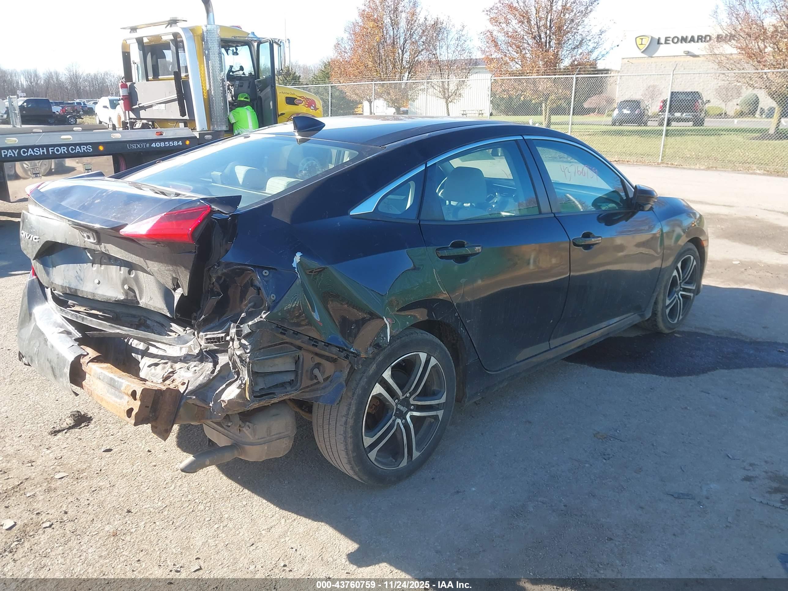 HONDA CIVIC image 4