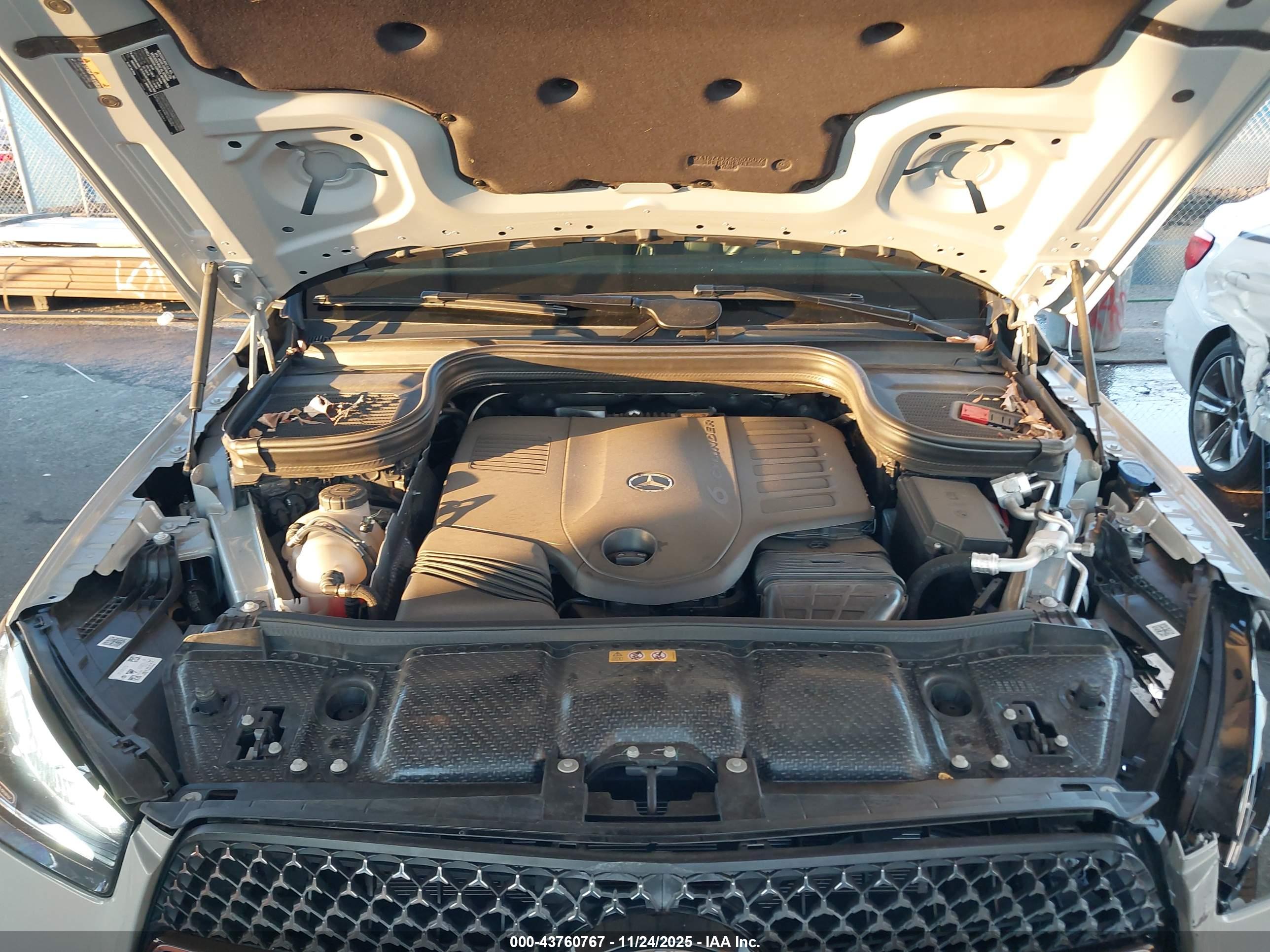 MERCEDES-BENZ GLE image 10