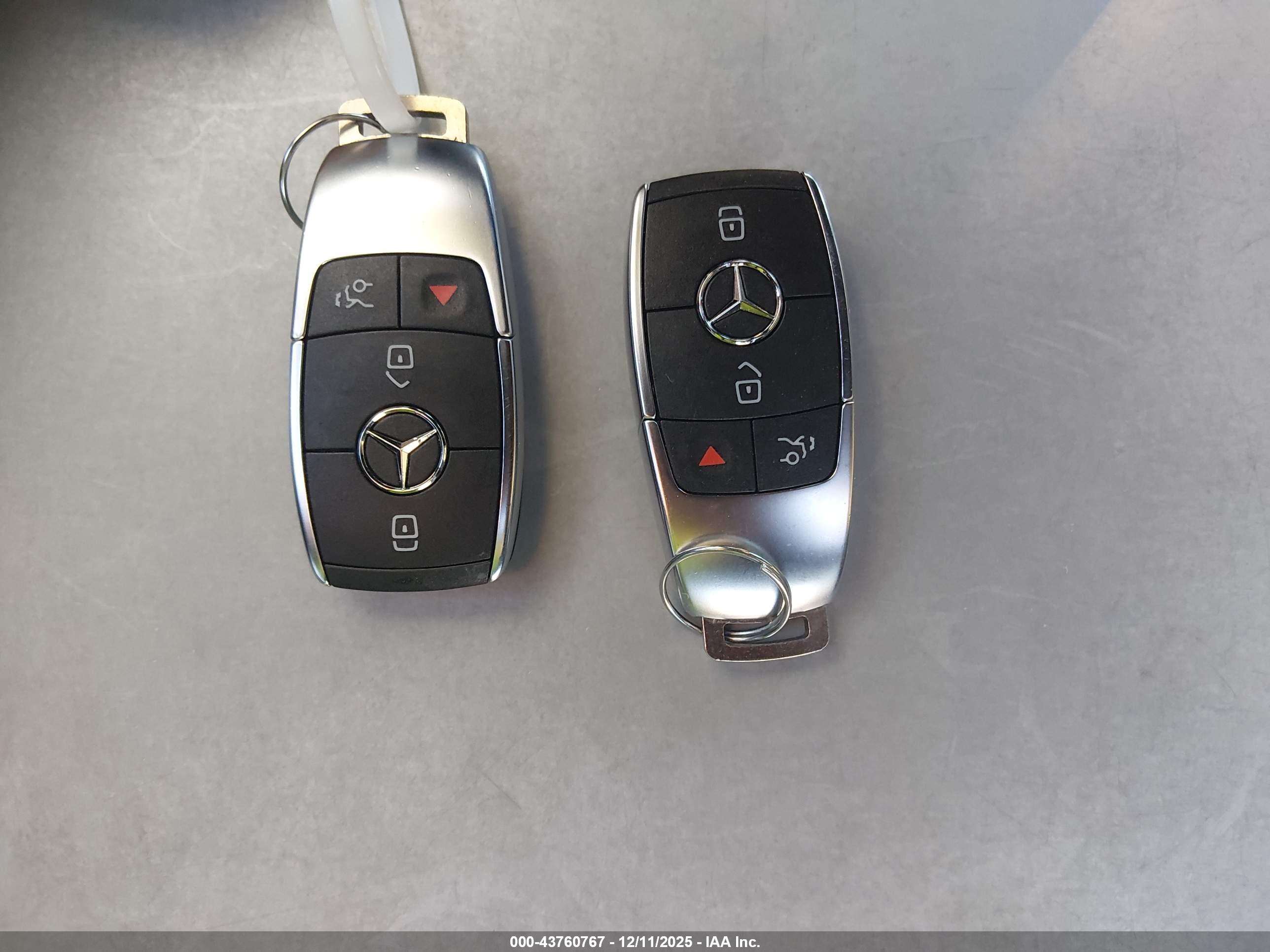 MERCEDES-BENZ GLE image 11
