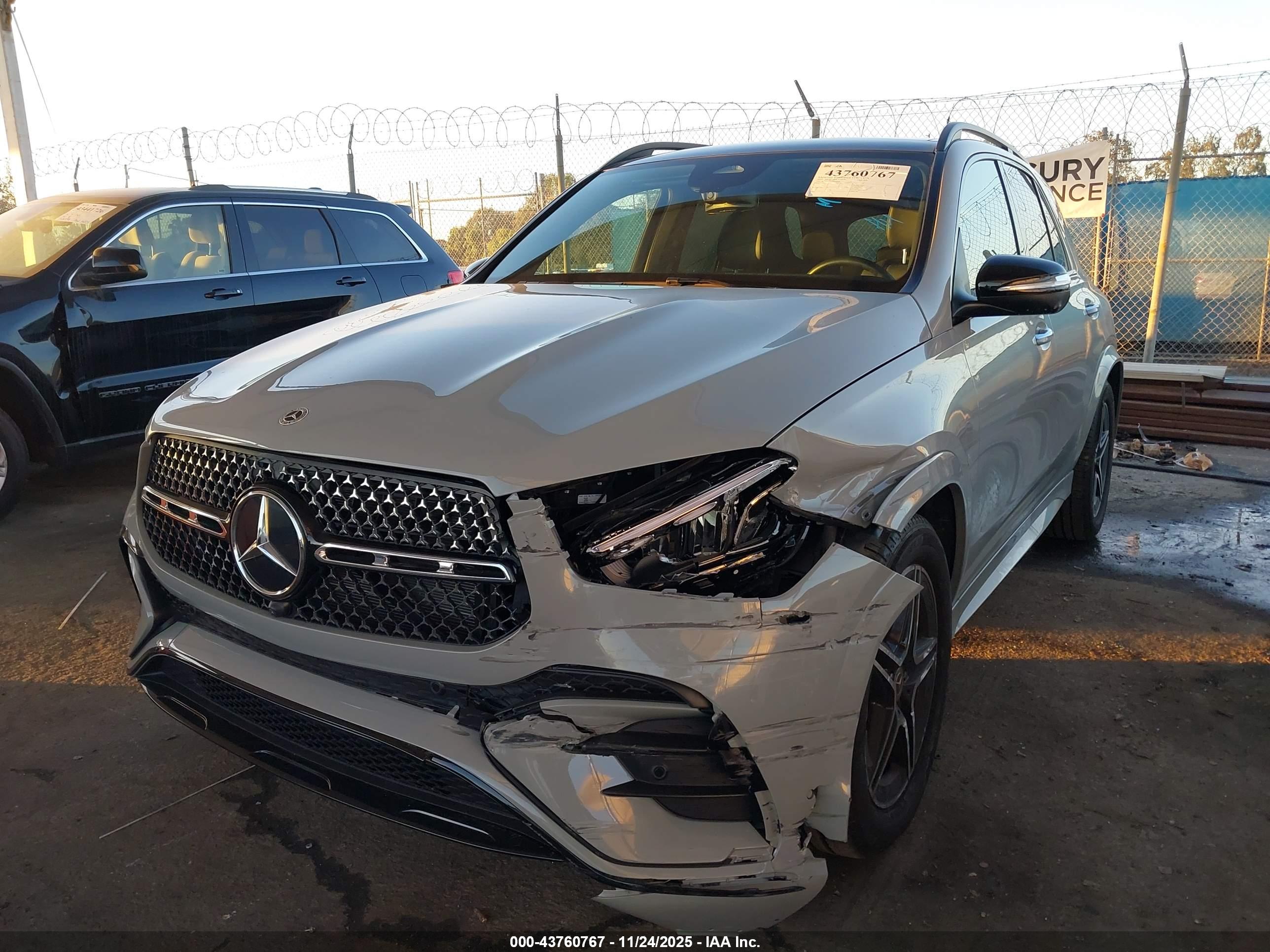 MERCEDES-BENZ GLE image 2