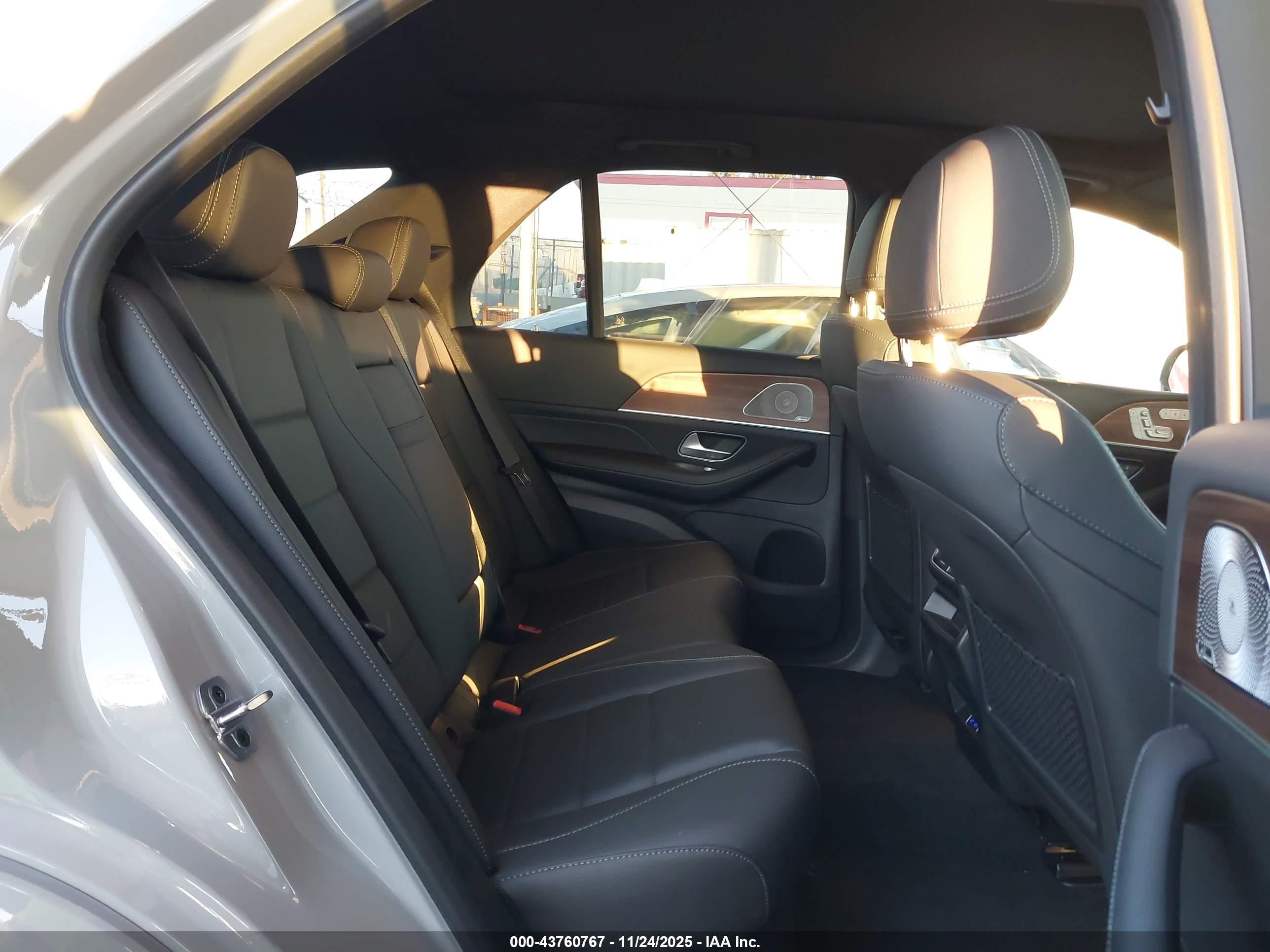 MERCEDES-BENZ GLE image 8
