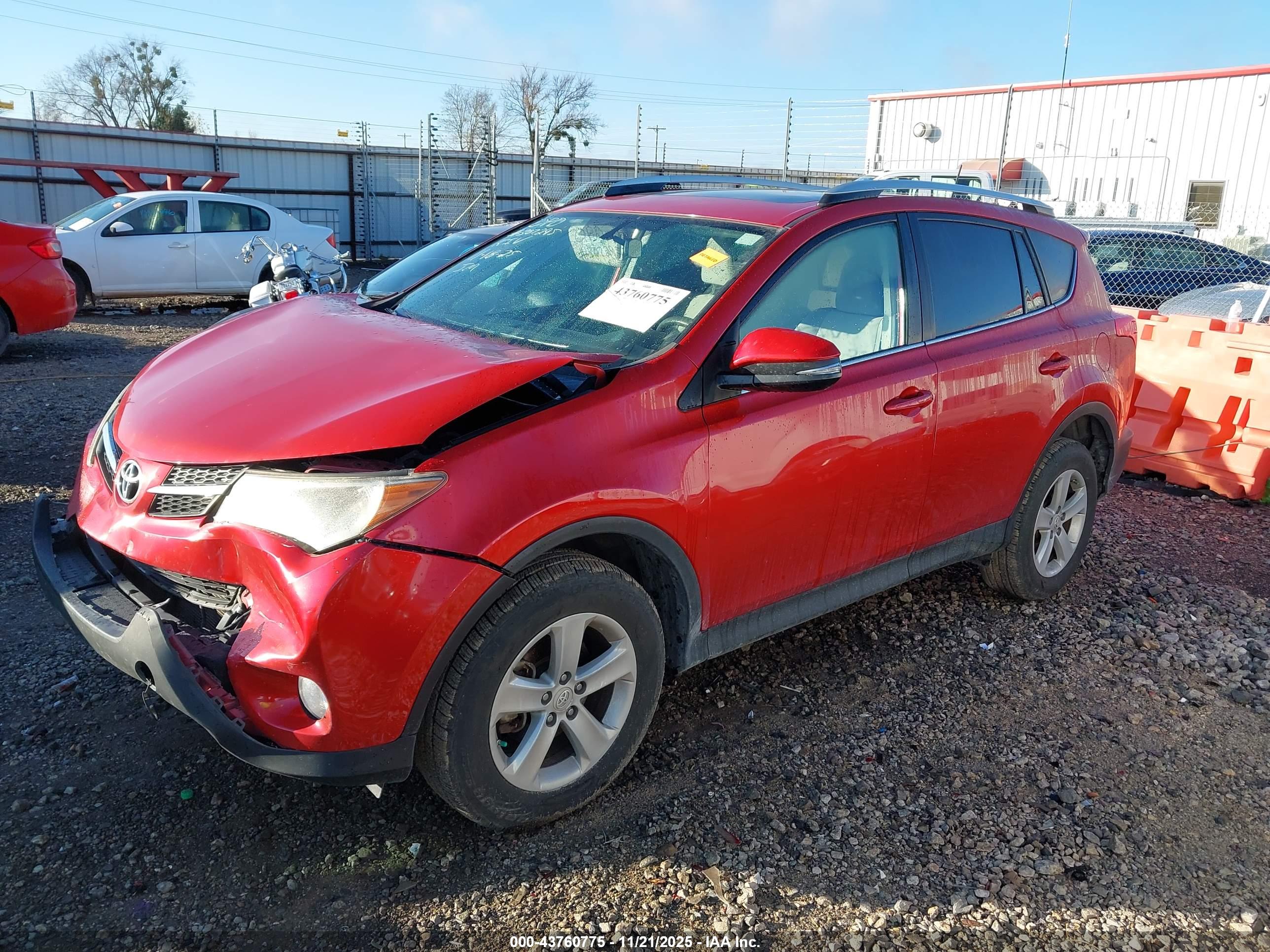 TOYOTA RAV4 image 2