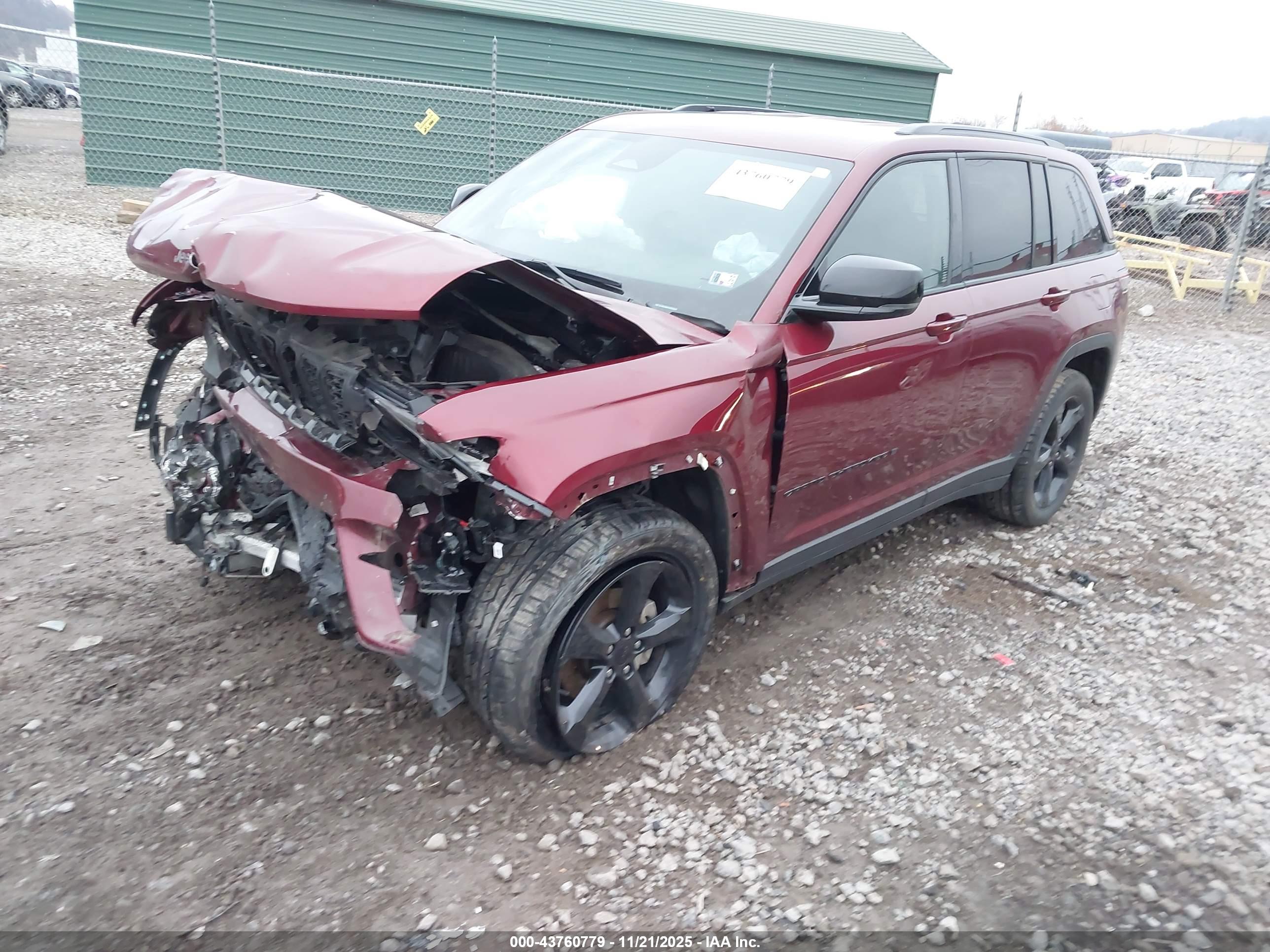 JEEP GRAND image 2