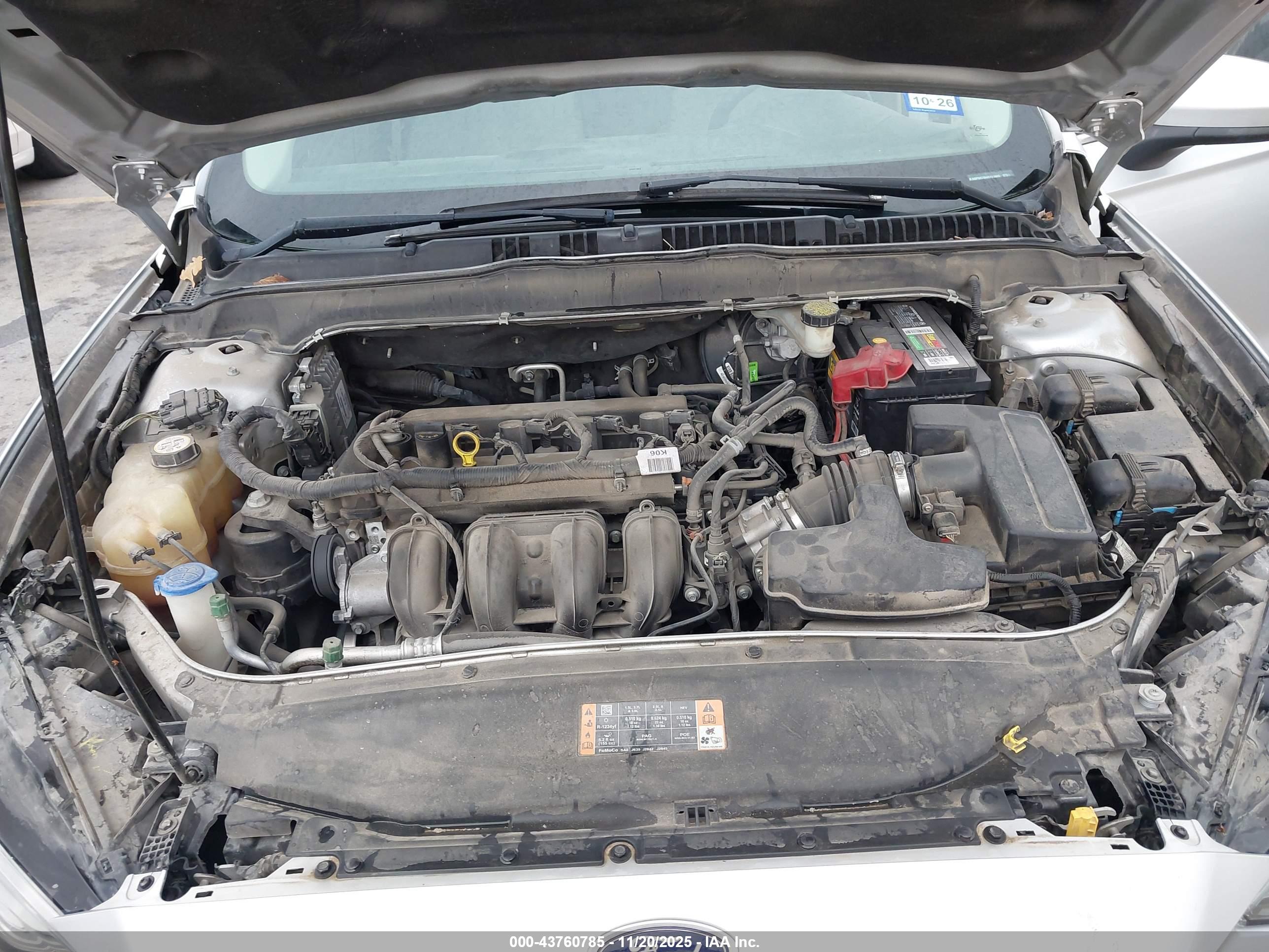 FORD FUSION image 10