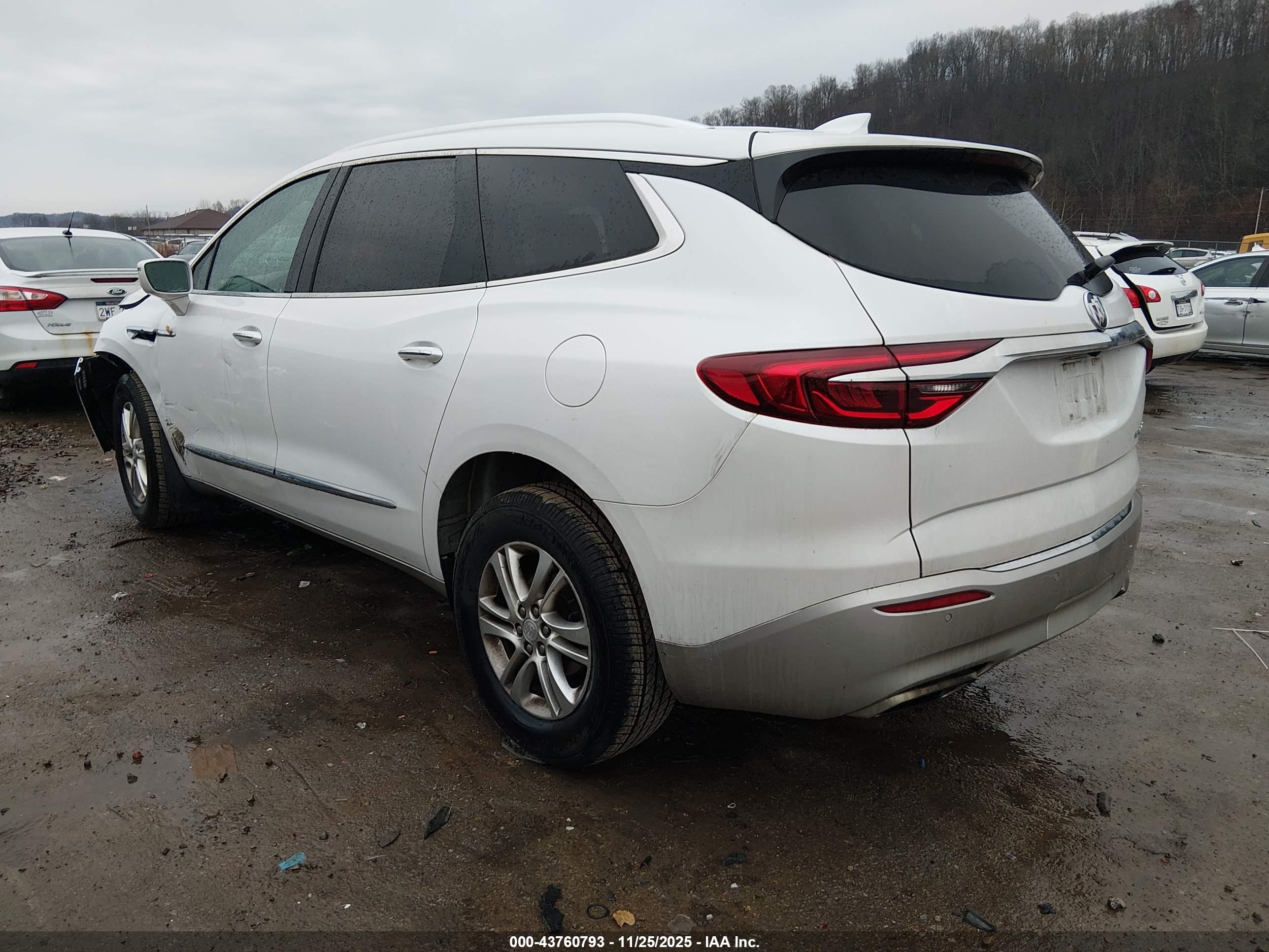 BUICK ENCLAVE image 3