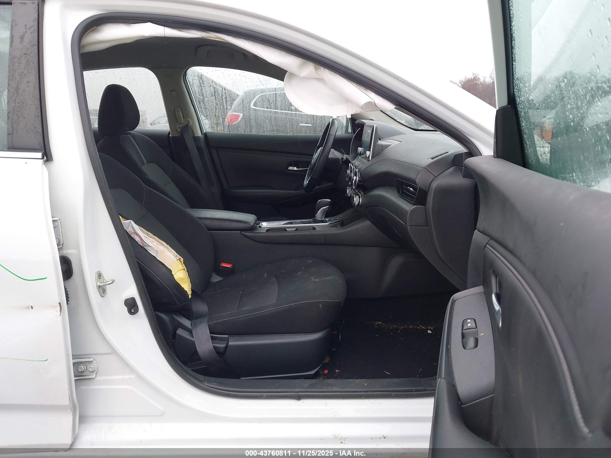 NISSAN SENTRA image 5