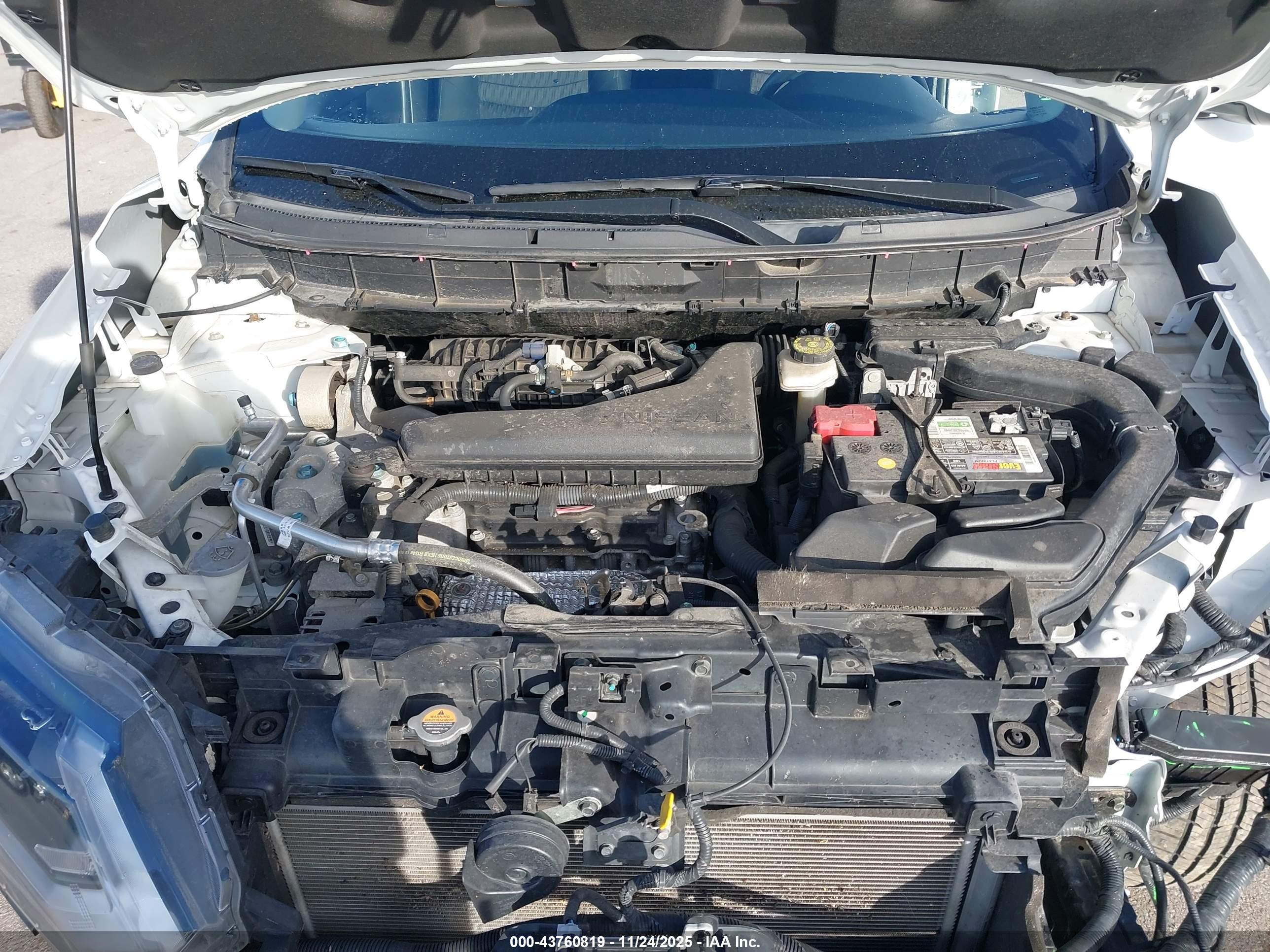 NISSAN ROGUE image 10