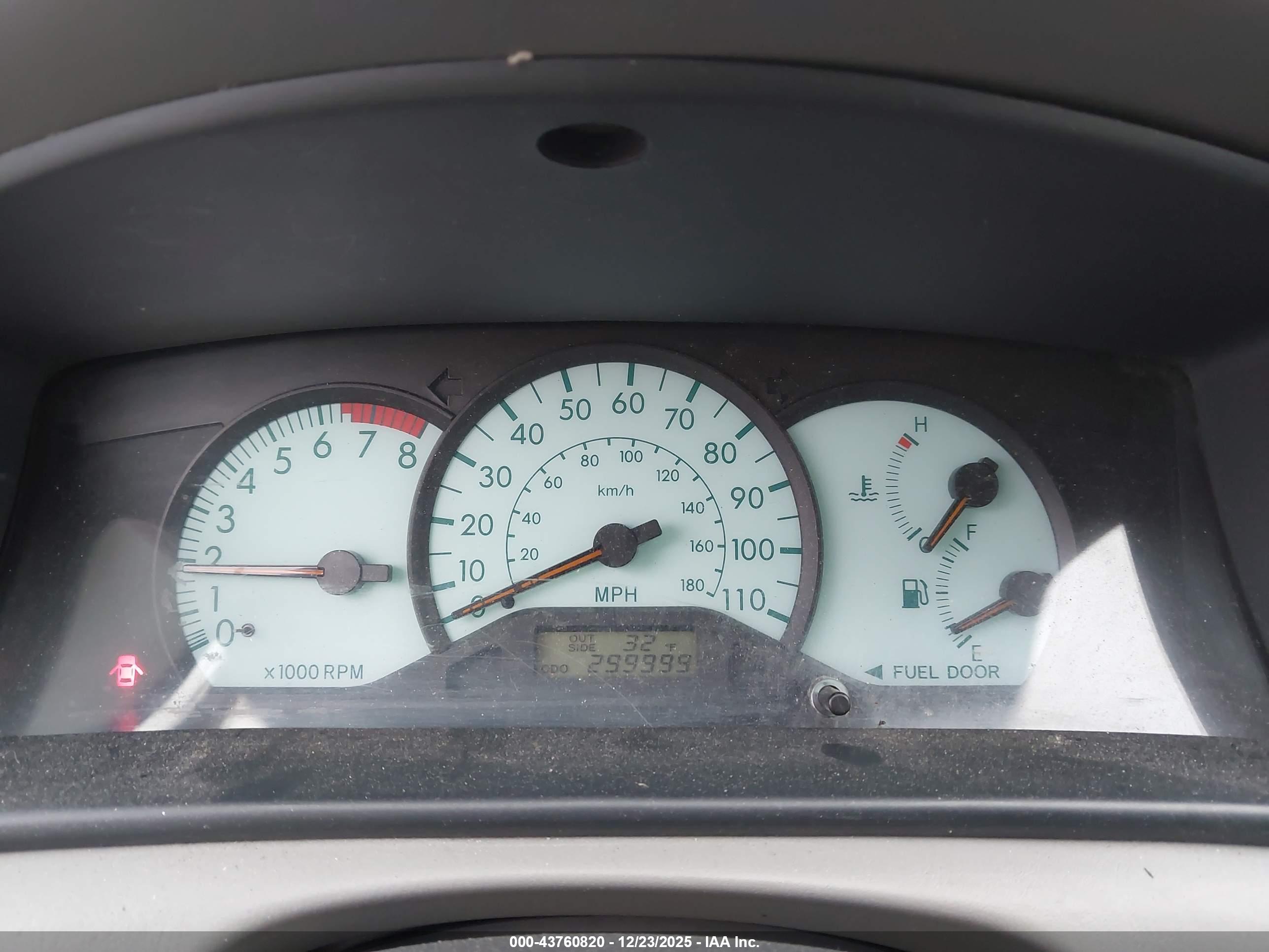 TOYOTA COROLLA image 7