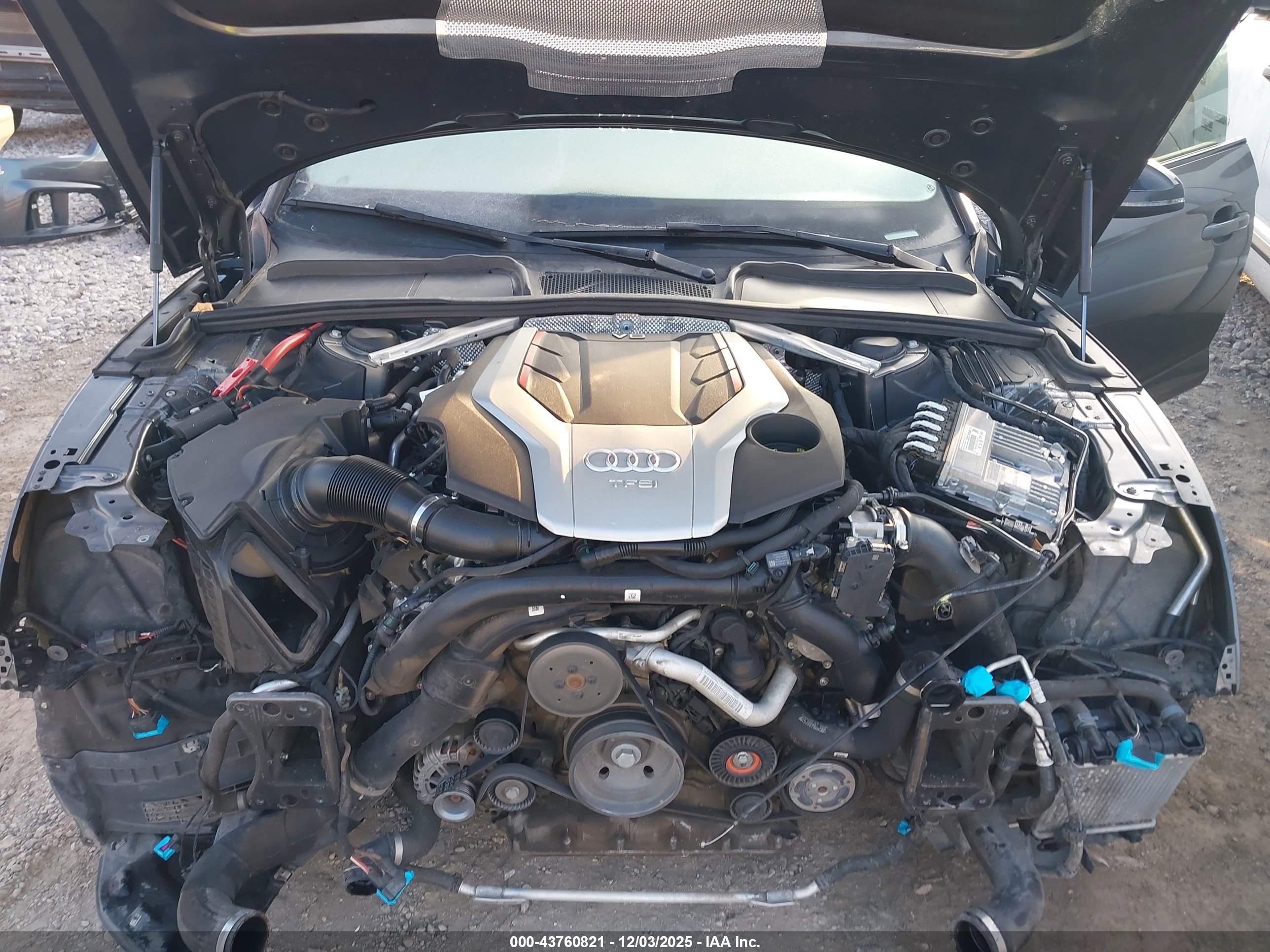 AUDI S5 image 10