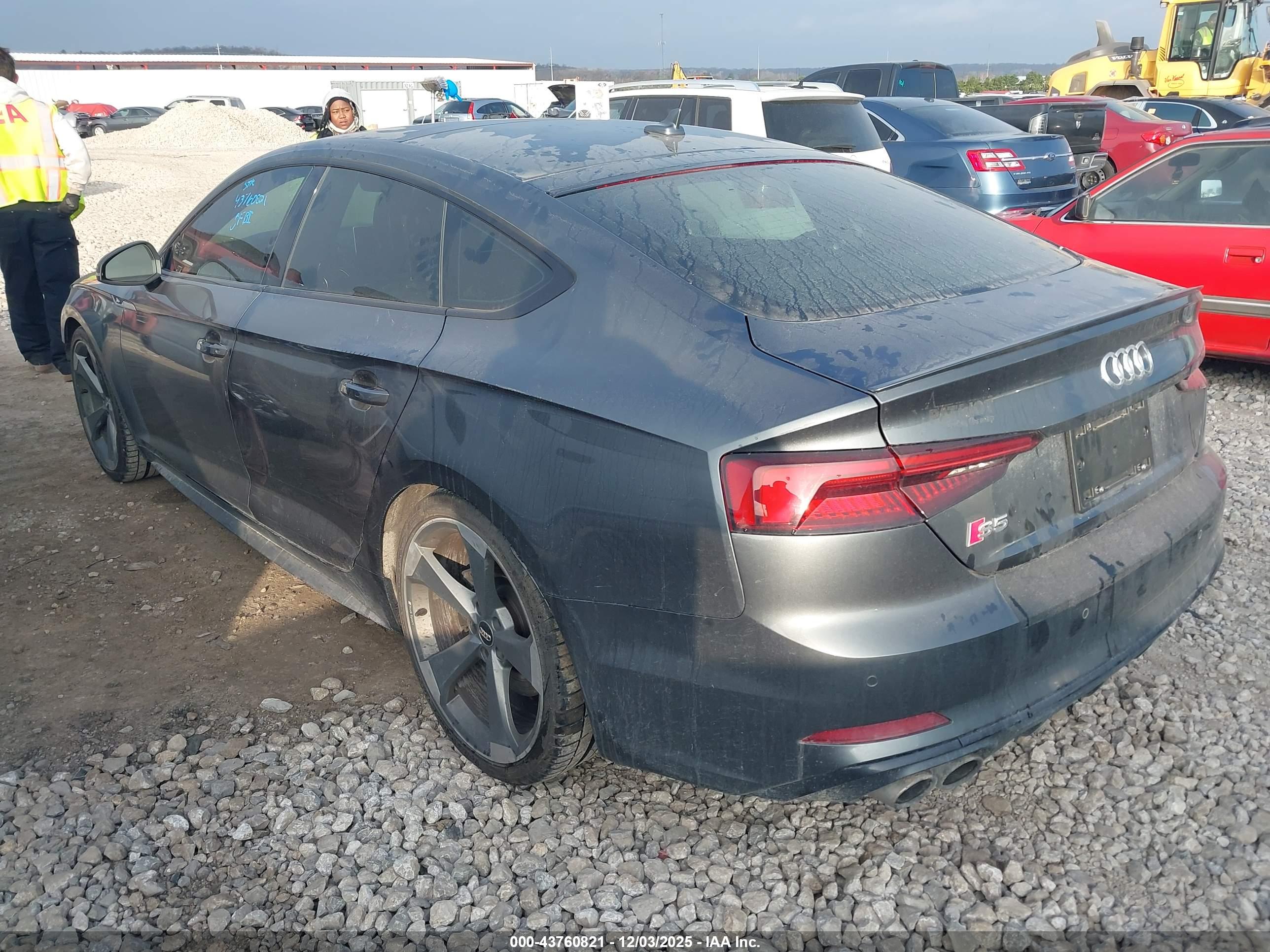 AUDI S5 image 3
