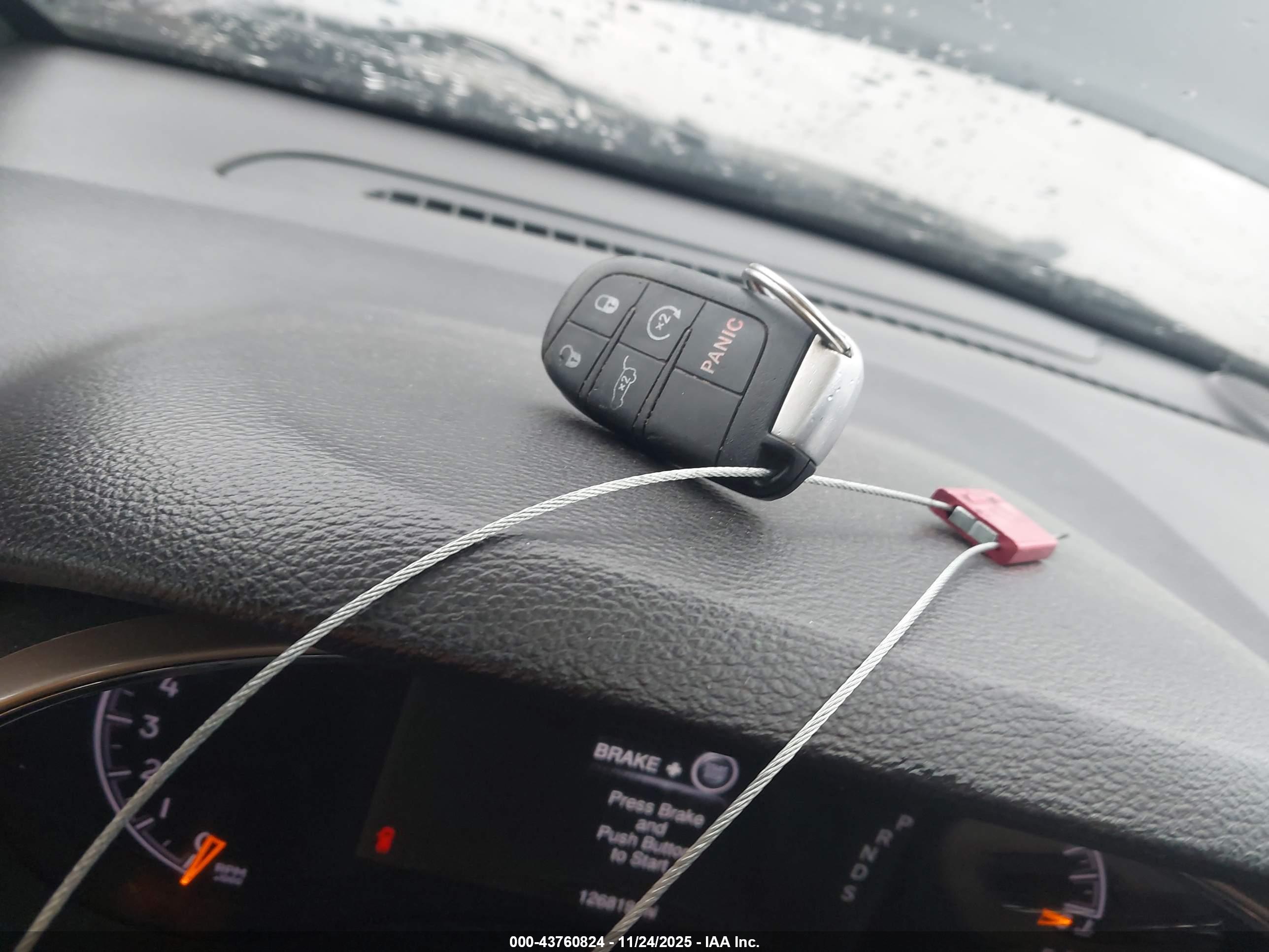 JEEP GRAND image 11