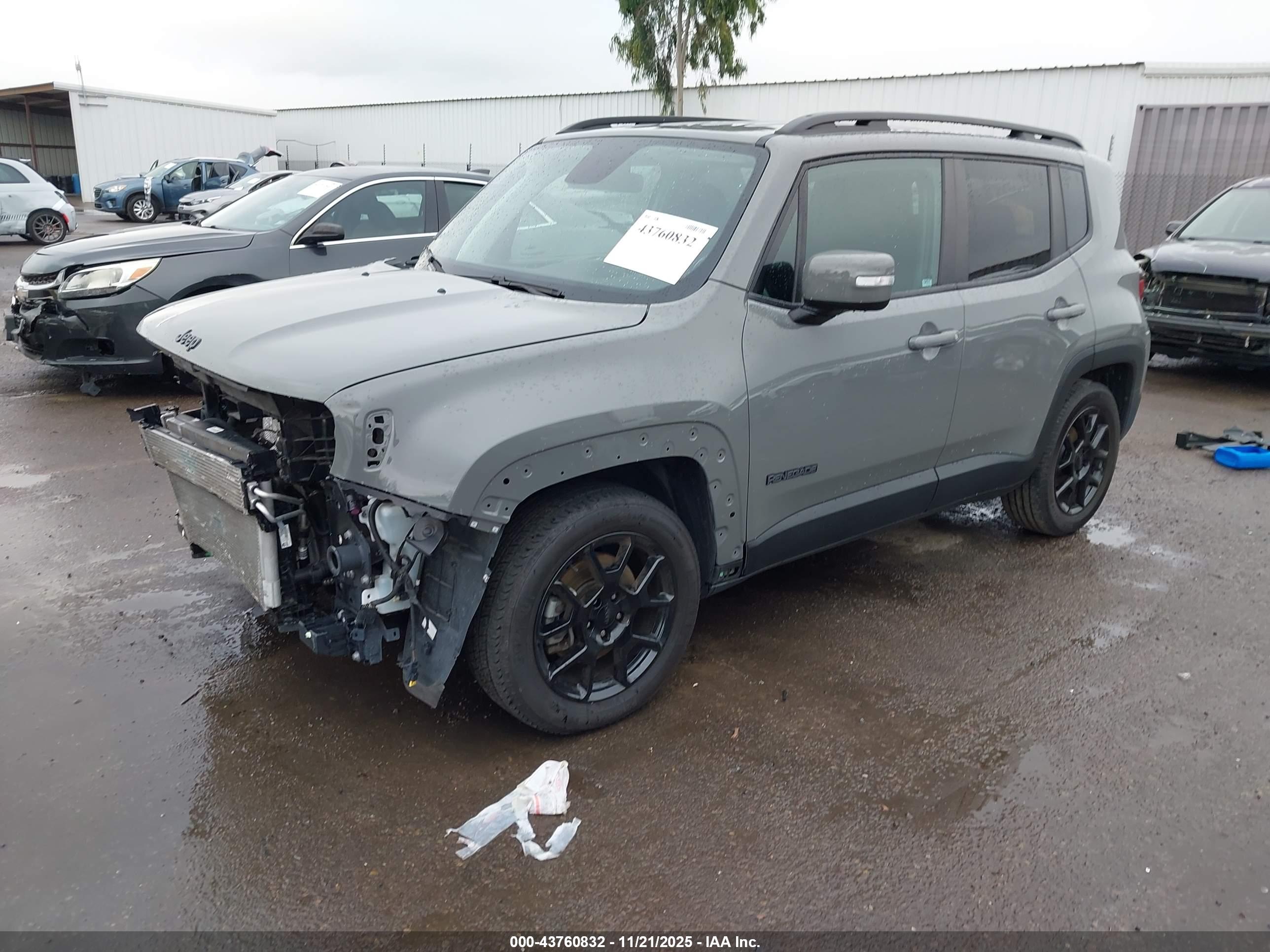 JEEP RENEGADE image 2
