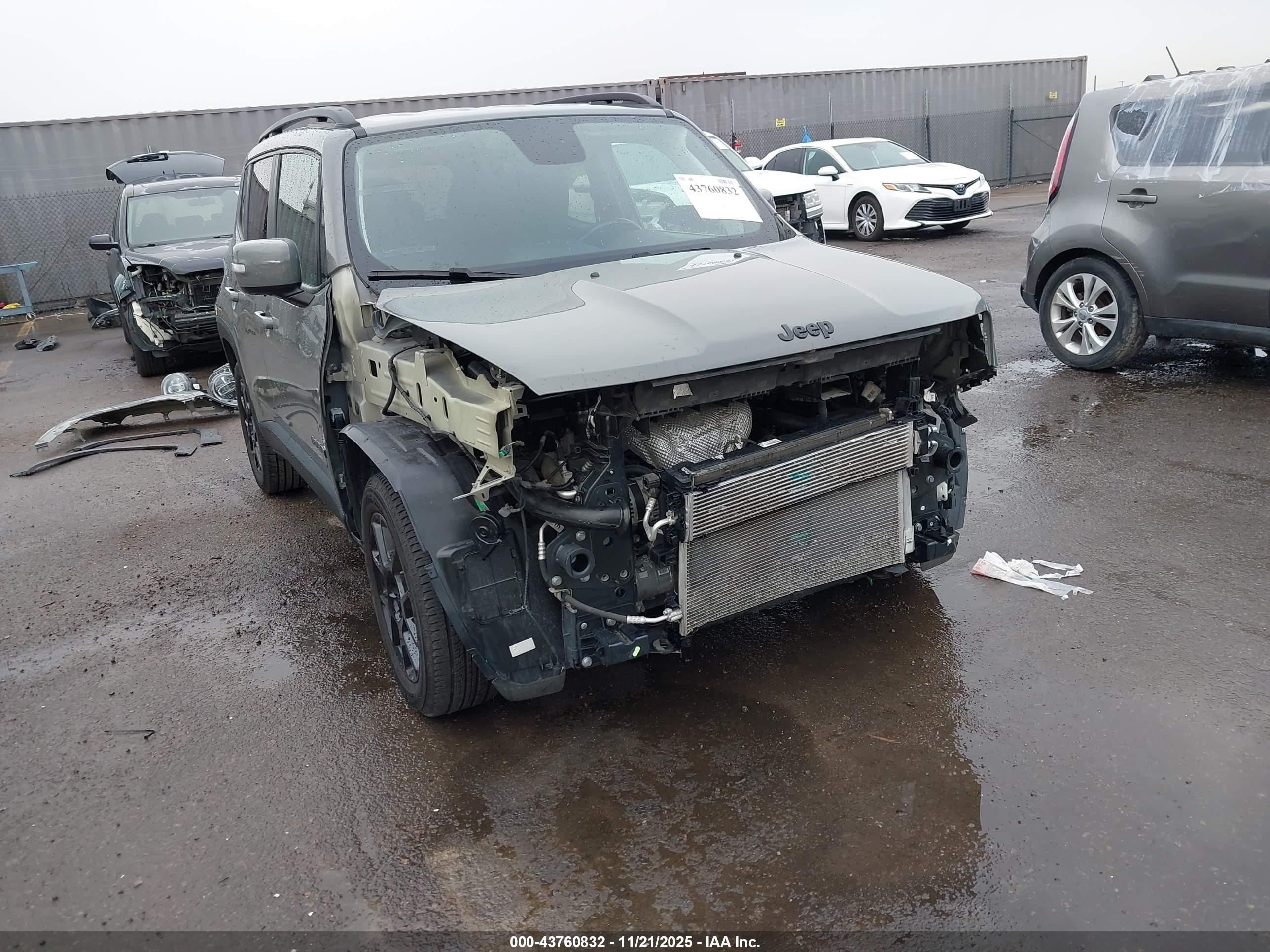 JEEP RENEGADE image 6