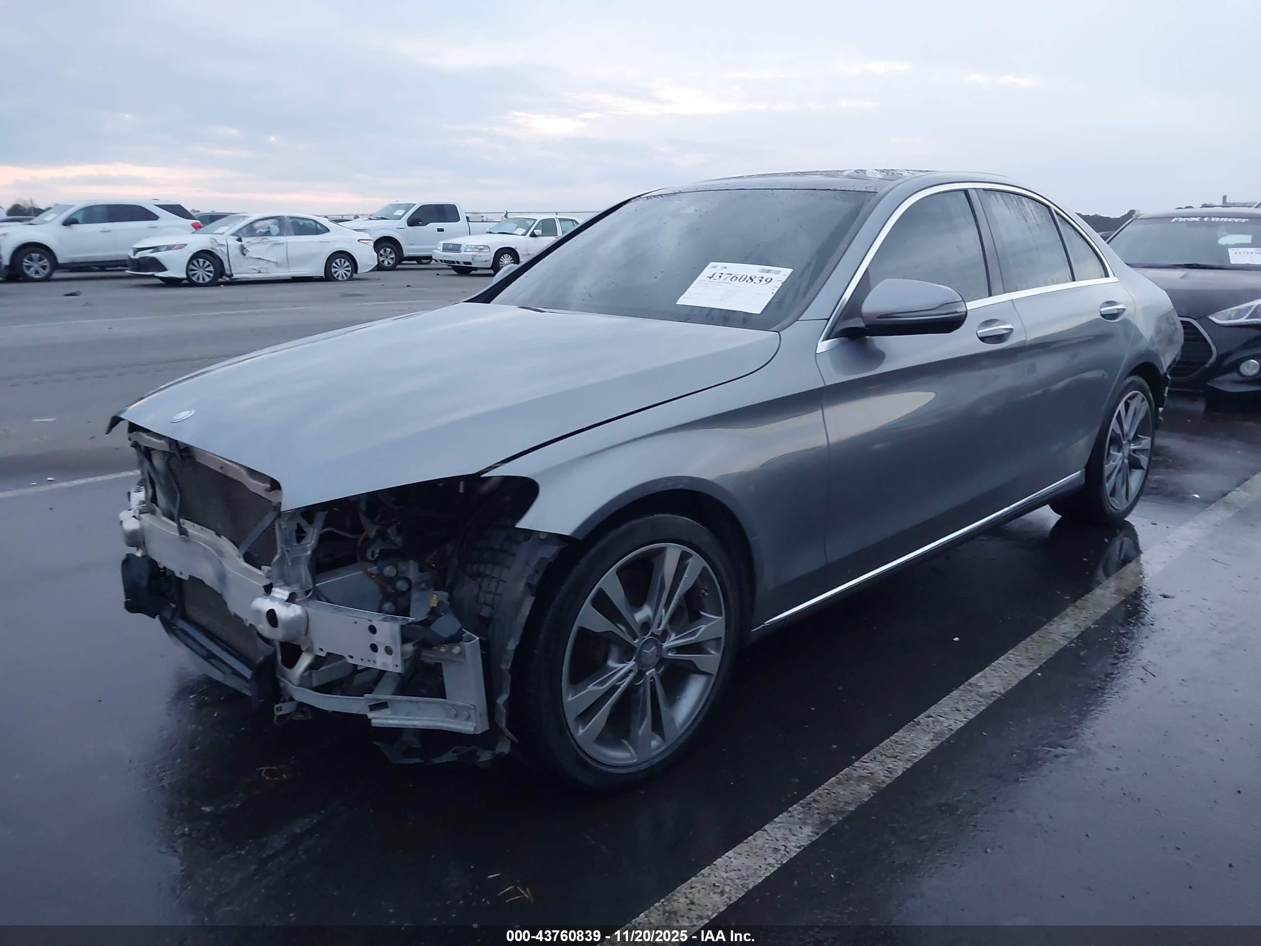 MERCEDES-BENZ C image 2