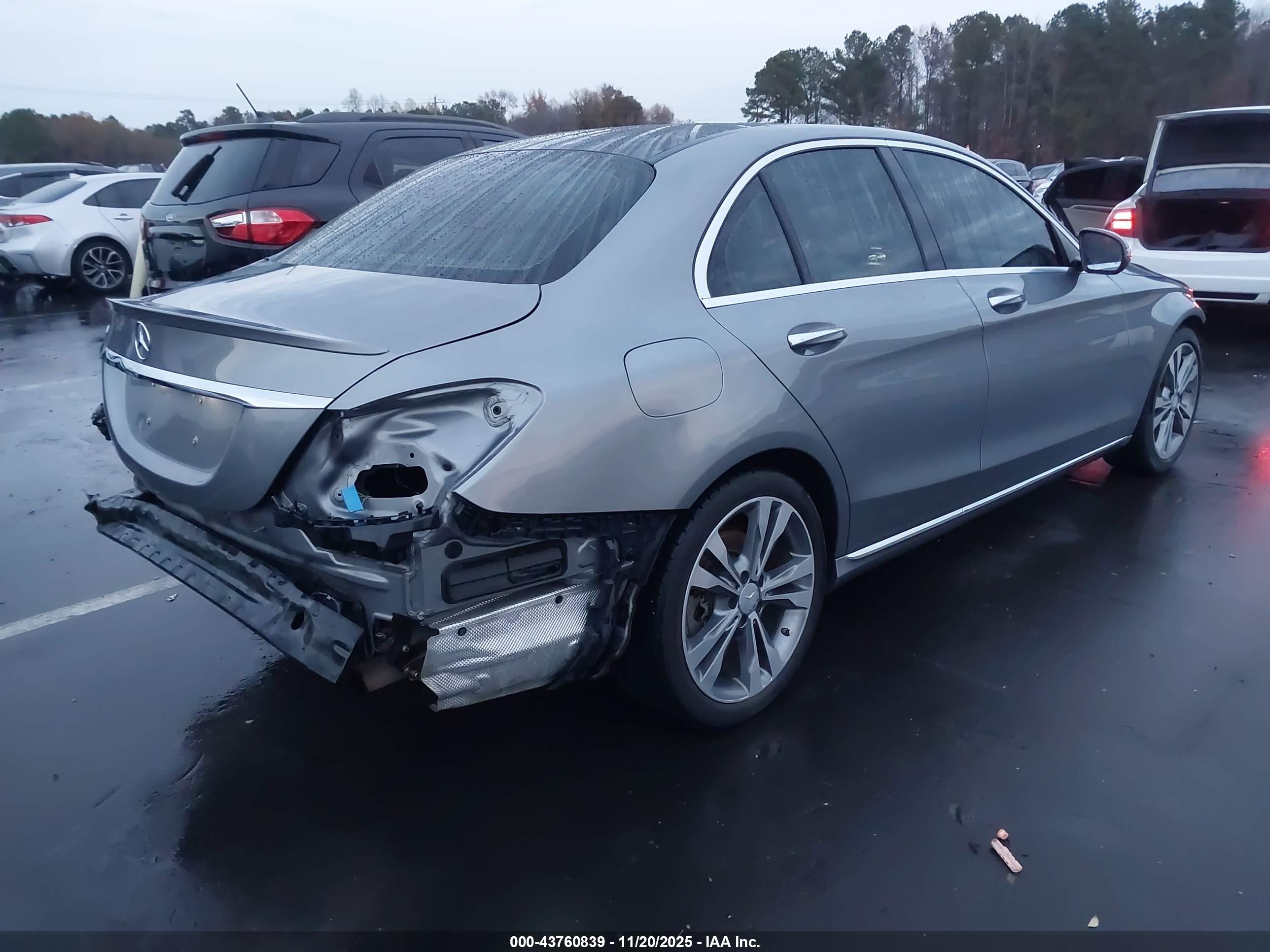 MERCEDES-BENZ C image 4