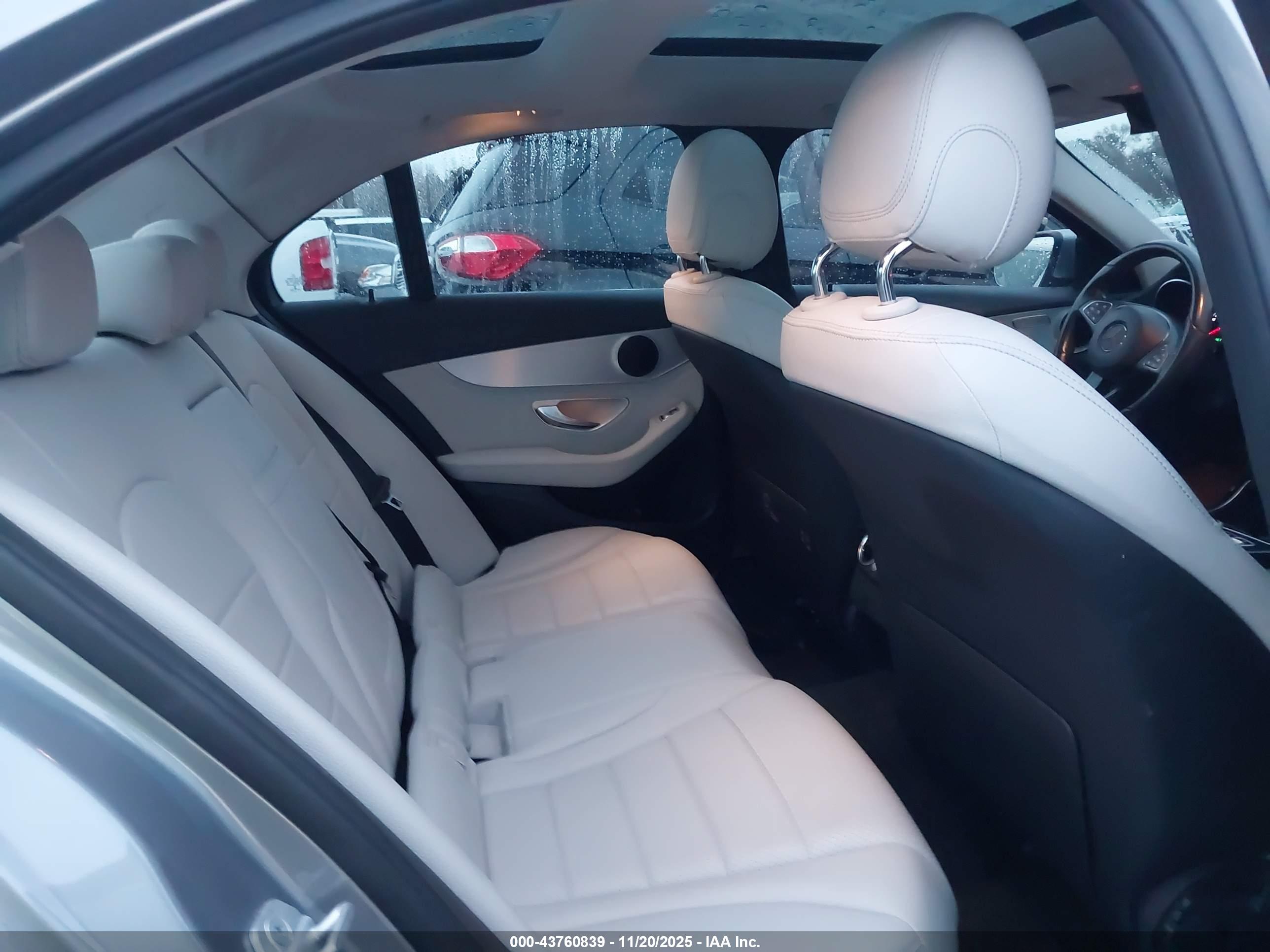 MERCEDES-BENZ C image 8