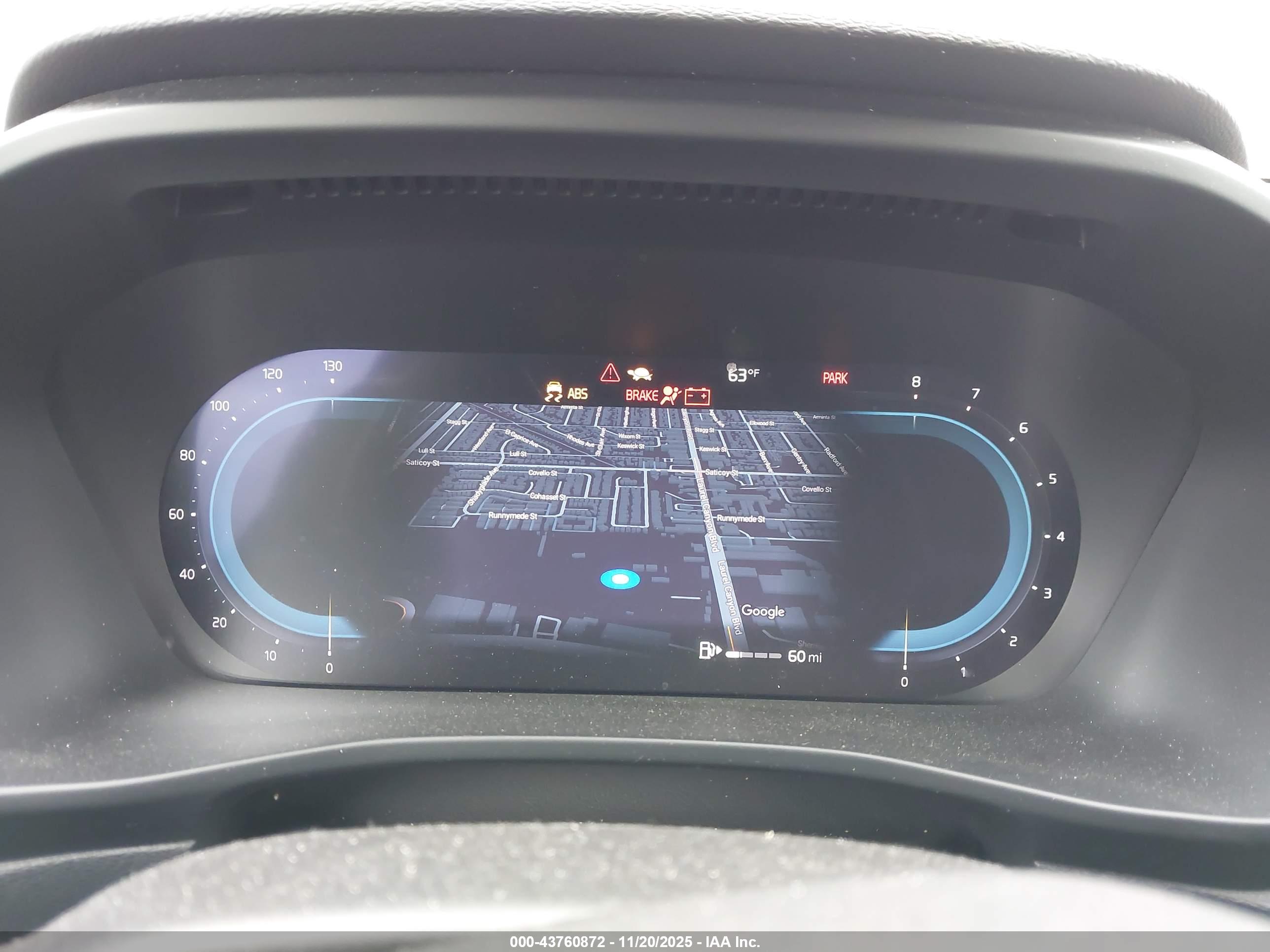 VOLVO XC40 image 7