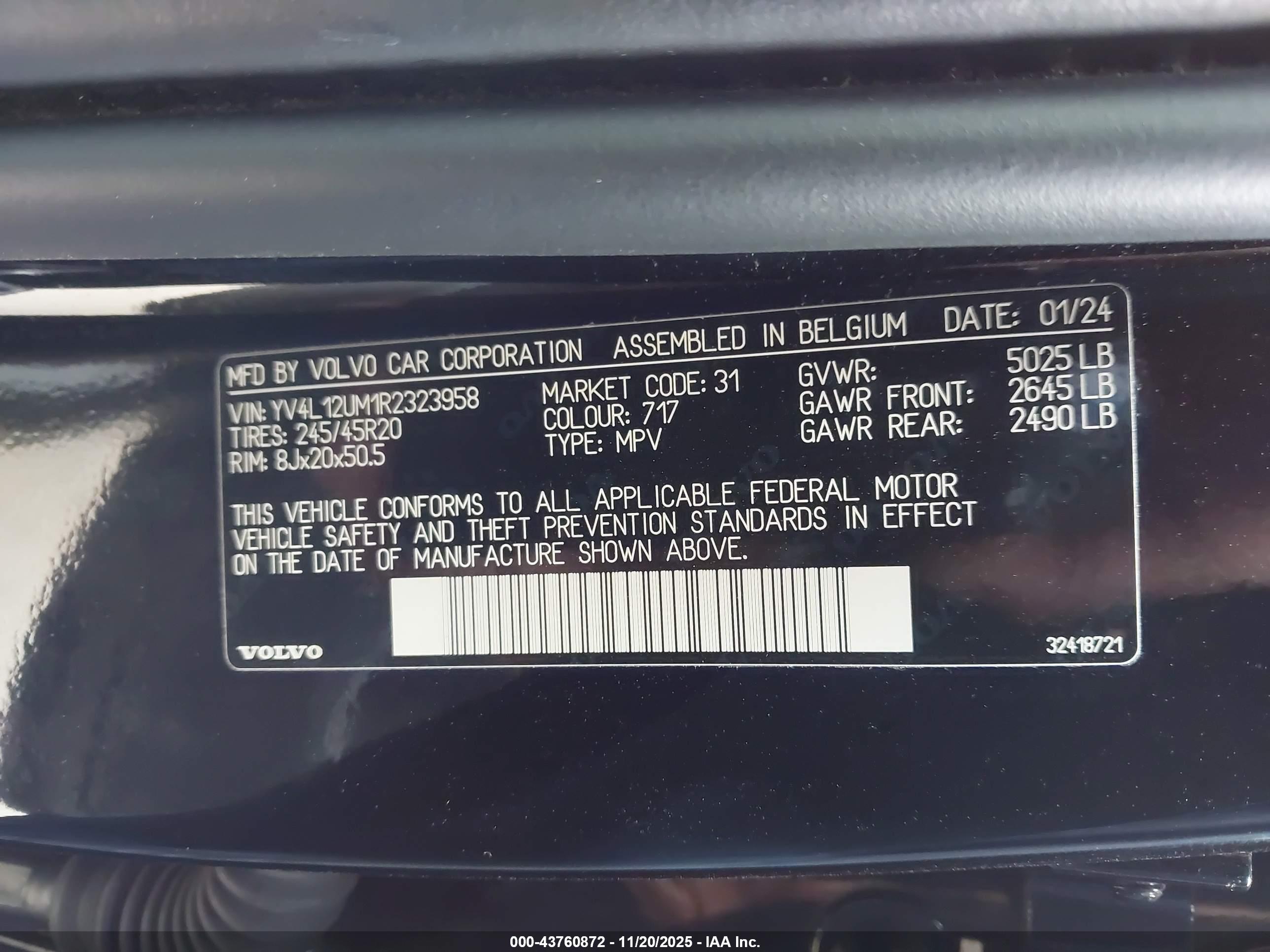 VOLVO XC40 image 9