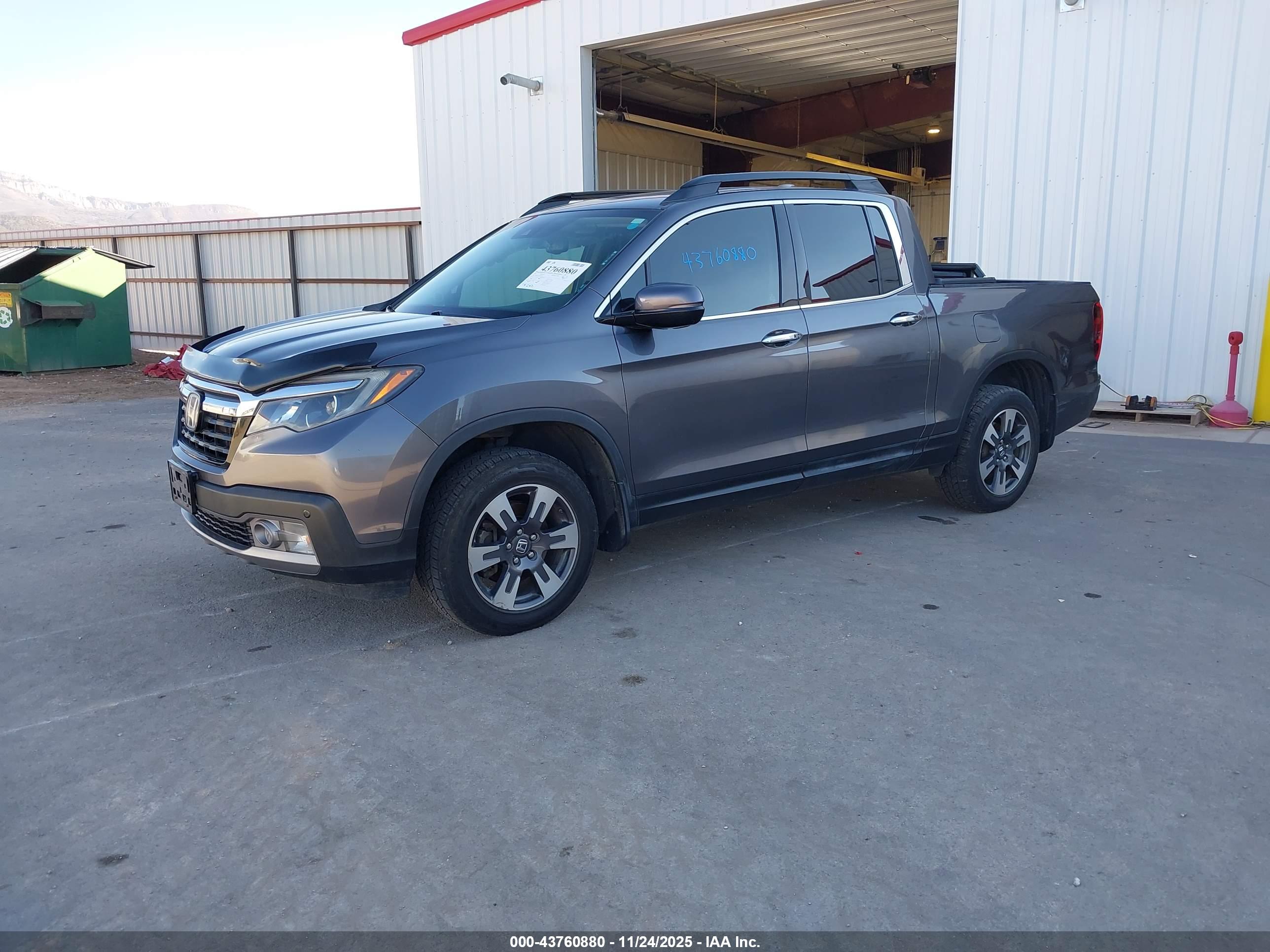 HONDA RIDGELINE image 2