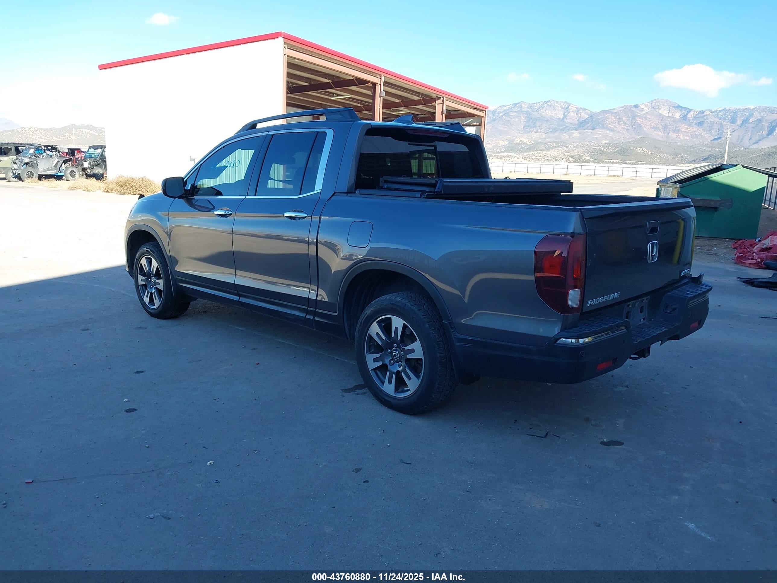 HONDA RIDGELINE image 3