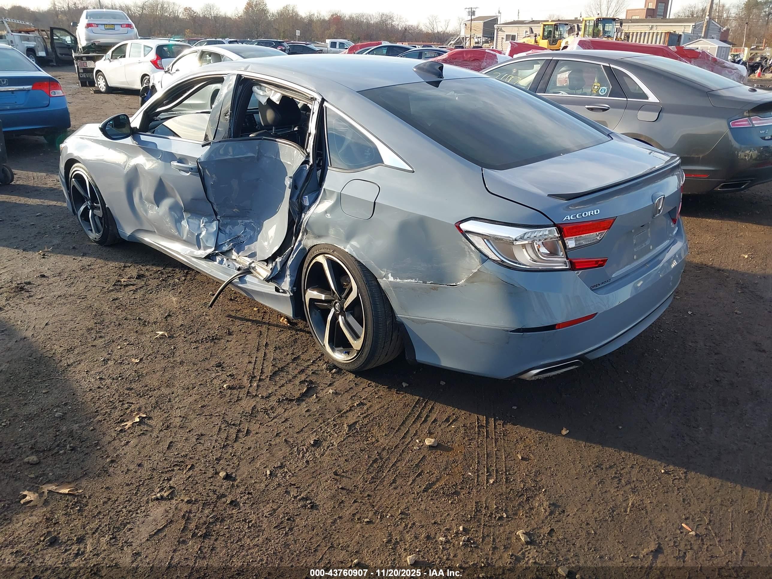 HONDA ACCORD image 3