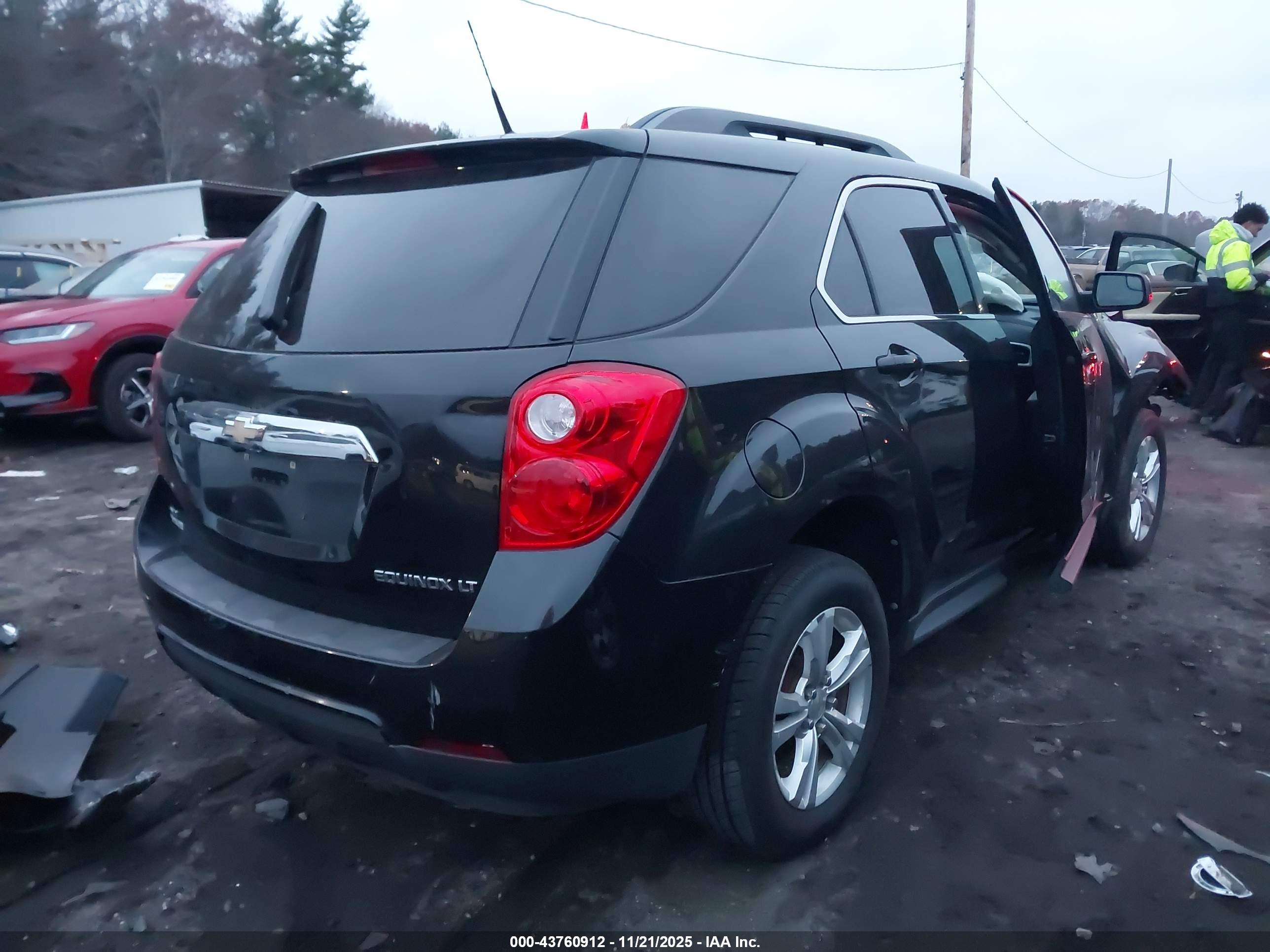 CHEVROLET EQUINOX image 4