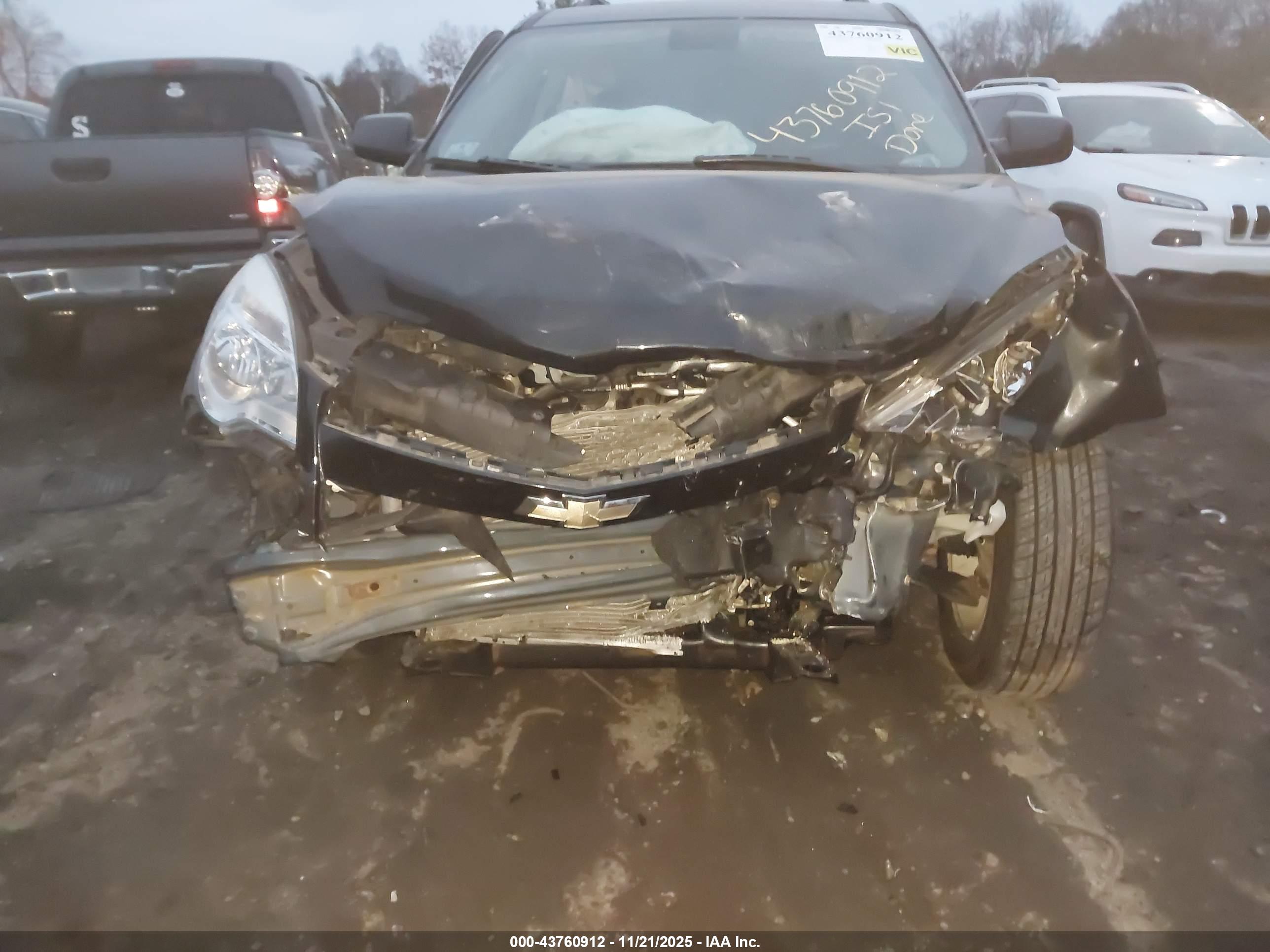 CHEVROLET EQUINOX image 6
