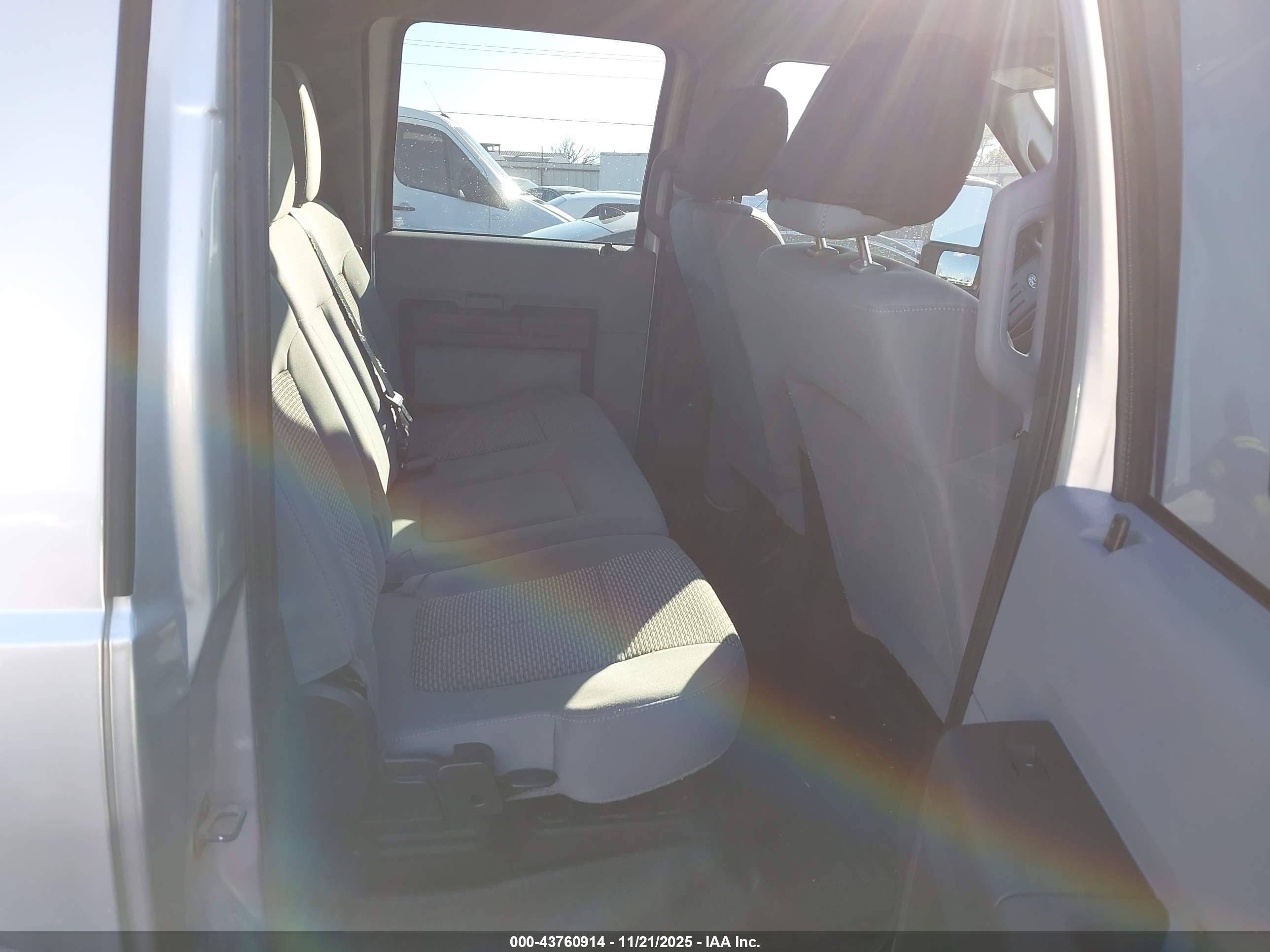 FORD F-250 image 8