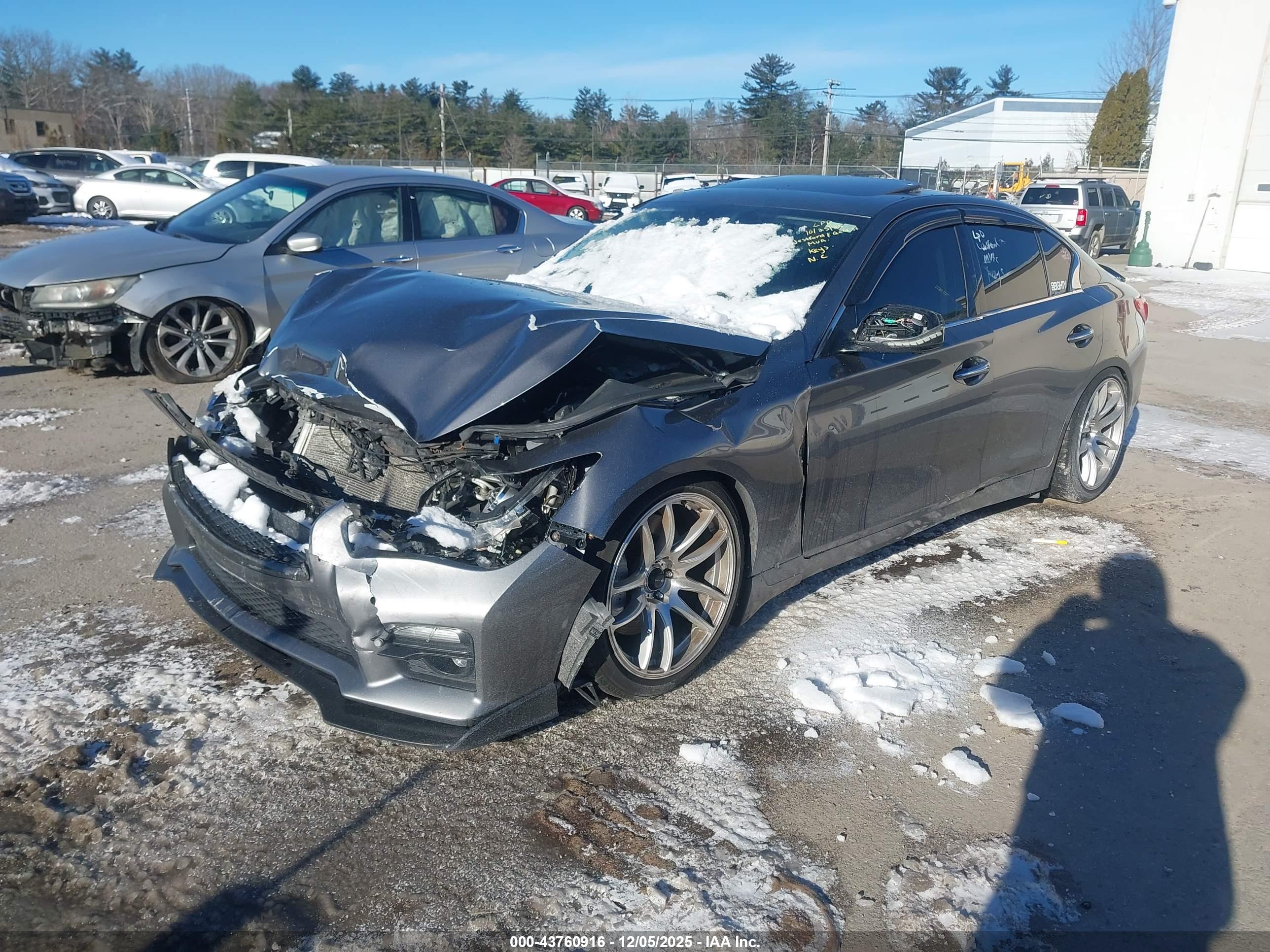 INFINITI Q50 image 2