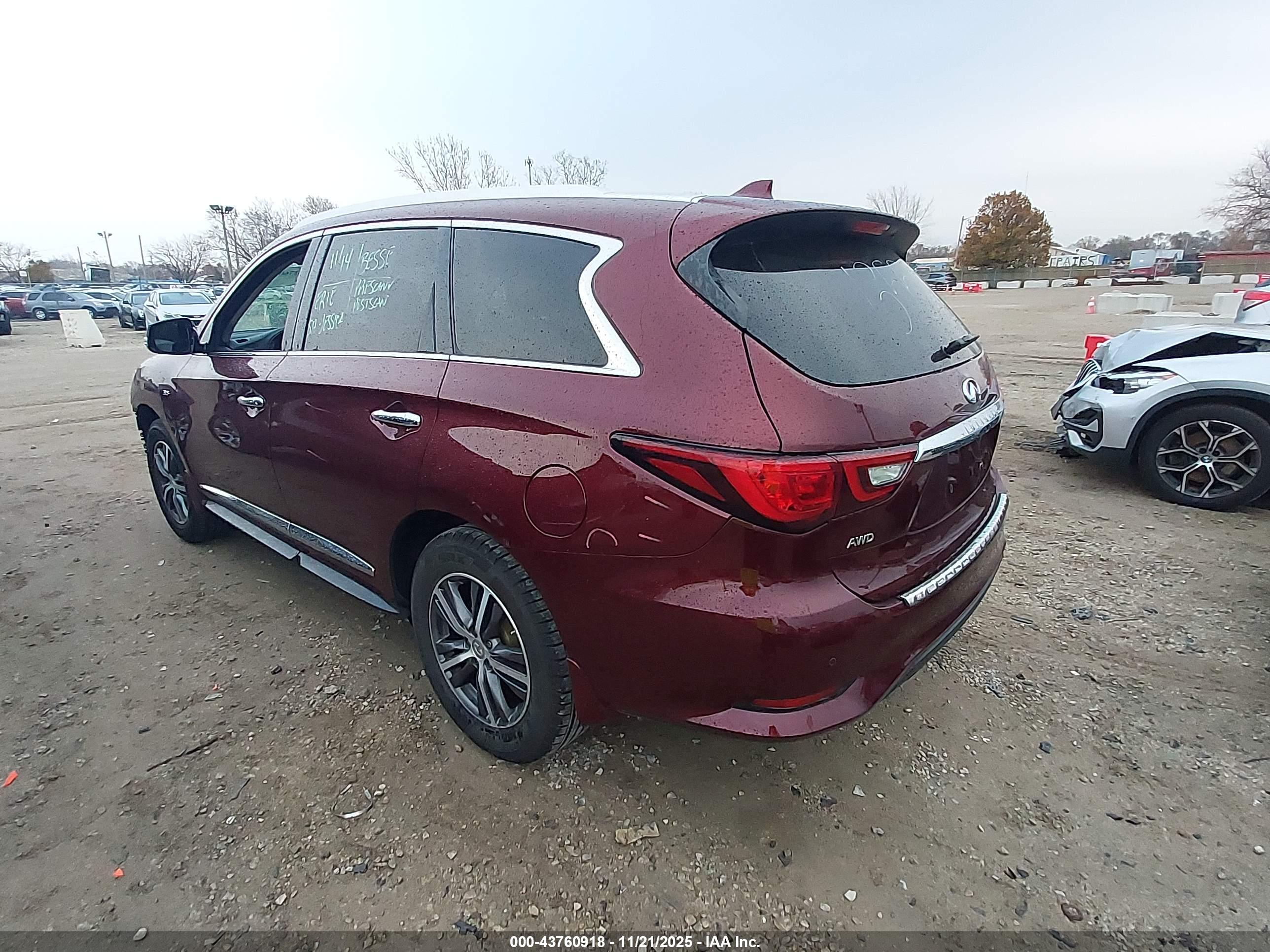 INFINITI QX60 image 3
