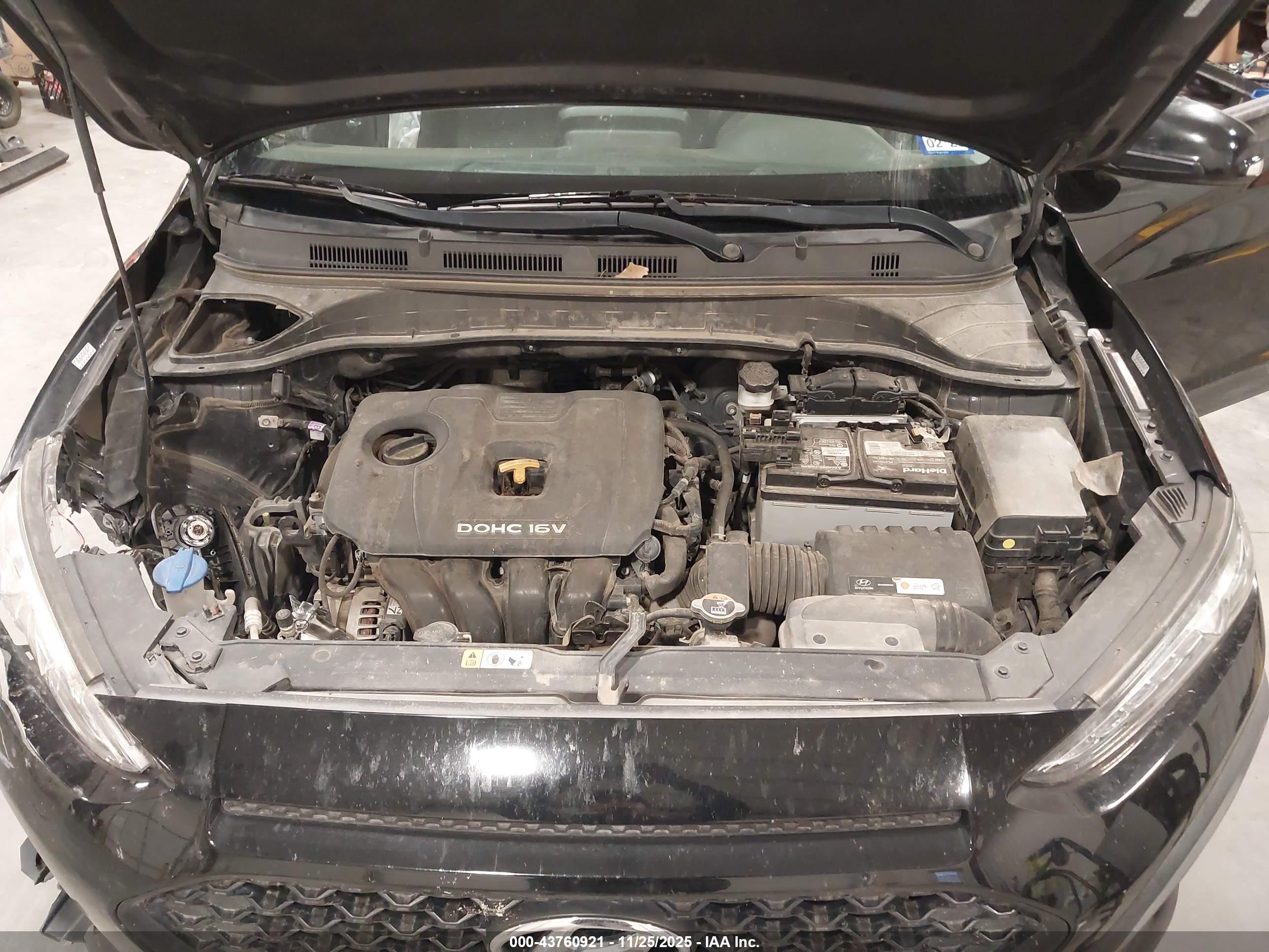 HYUNDAI KONA image 10