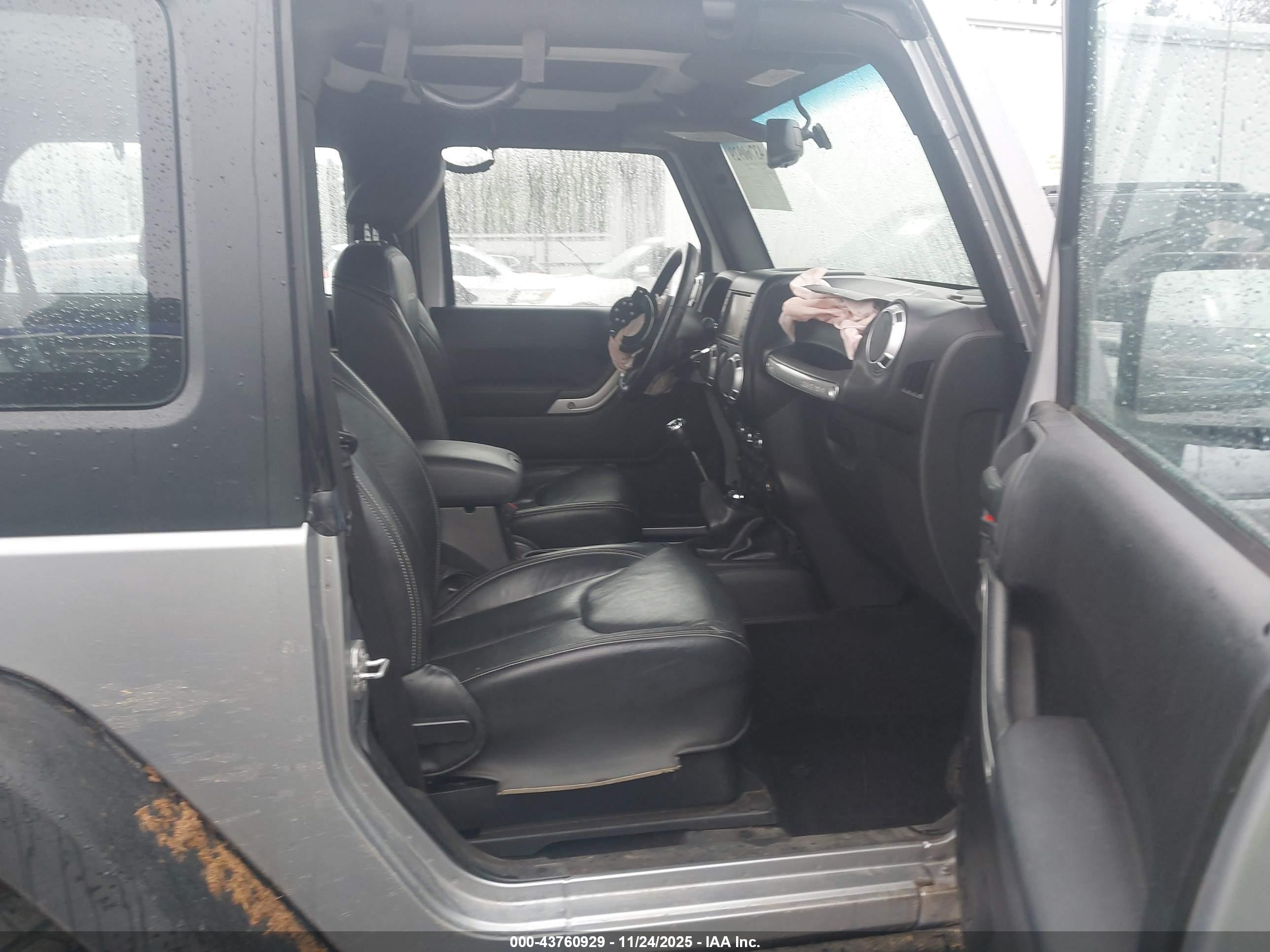 JEEP WRANGLER image 5