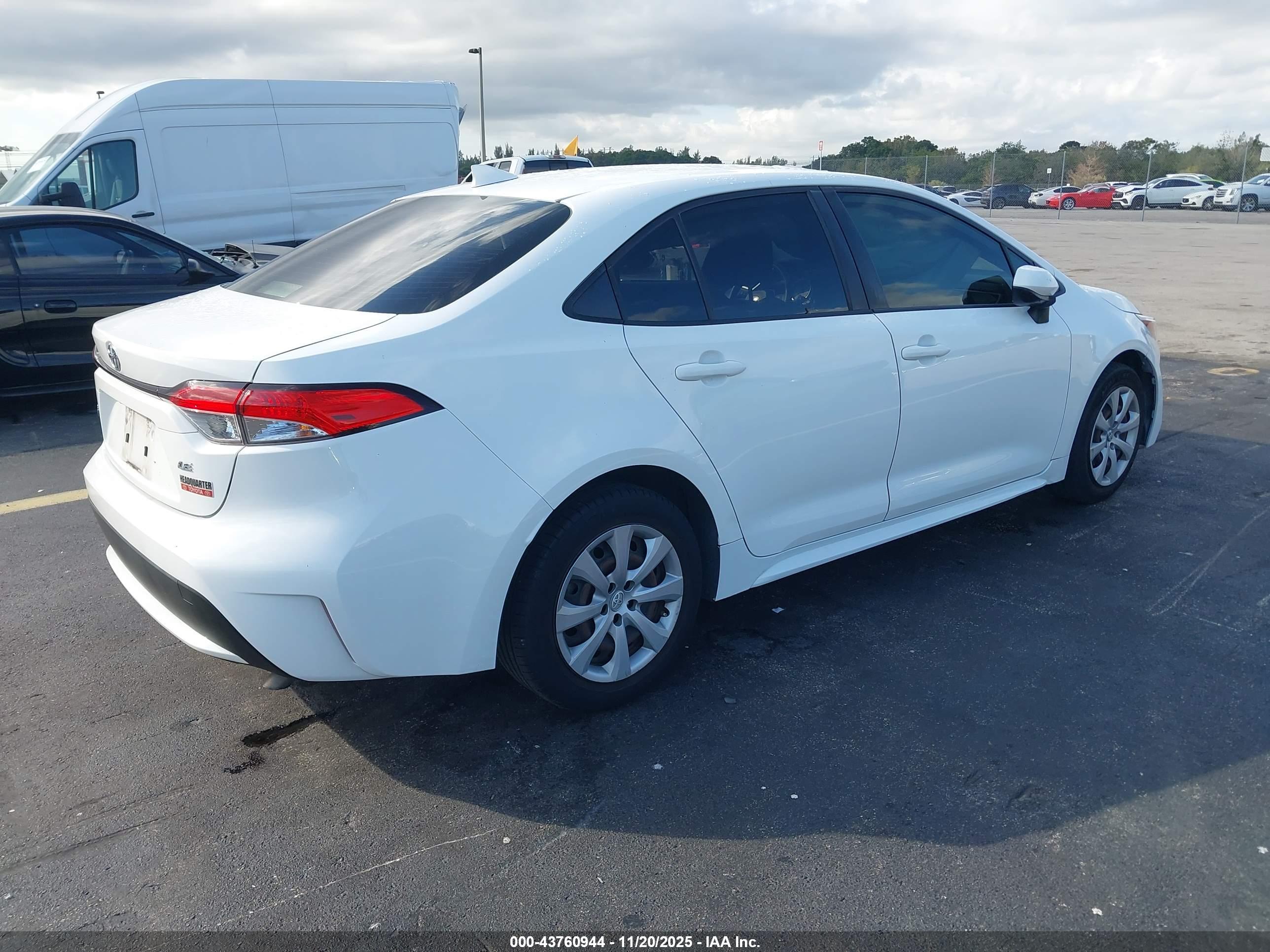TOYOTA COROLLA image 4